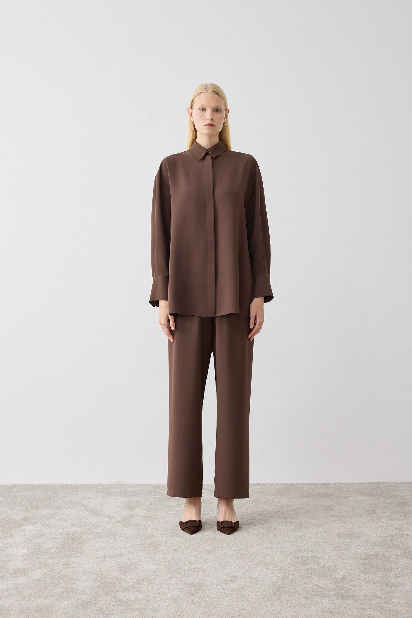 MİORİ LİNZA PLİSE GÖMLEKLİ PANTOLONLU KREP TAKIM