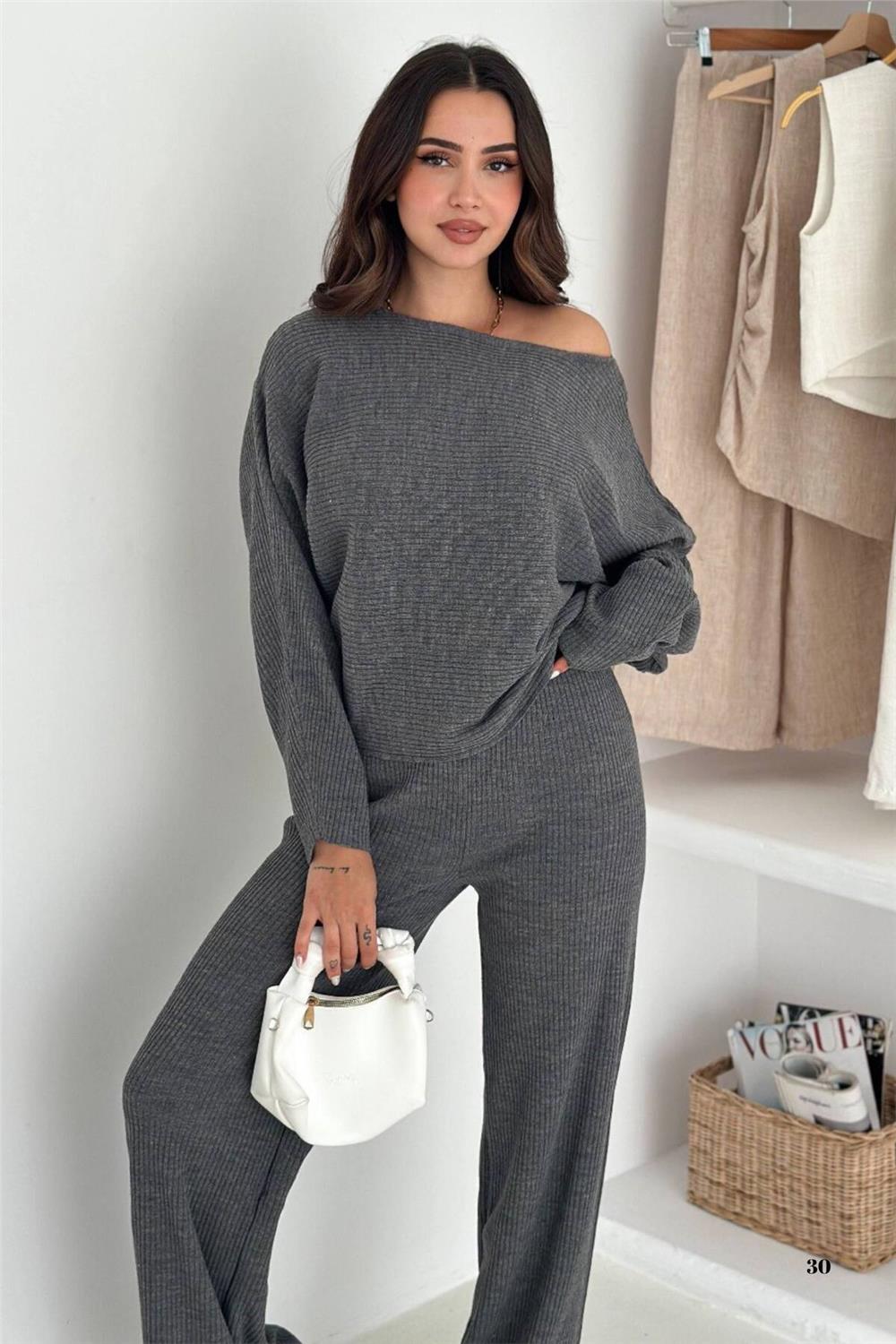 Kayık Yaka Oversize Yumuşak Triko Kazak ve Bol Paça Alt Üst İkili Takım (Bej/Gri/Siyah) 7048