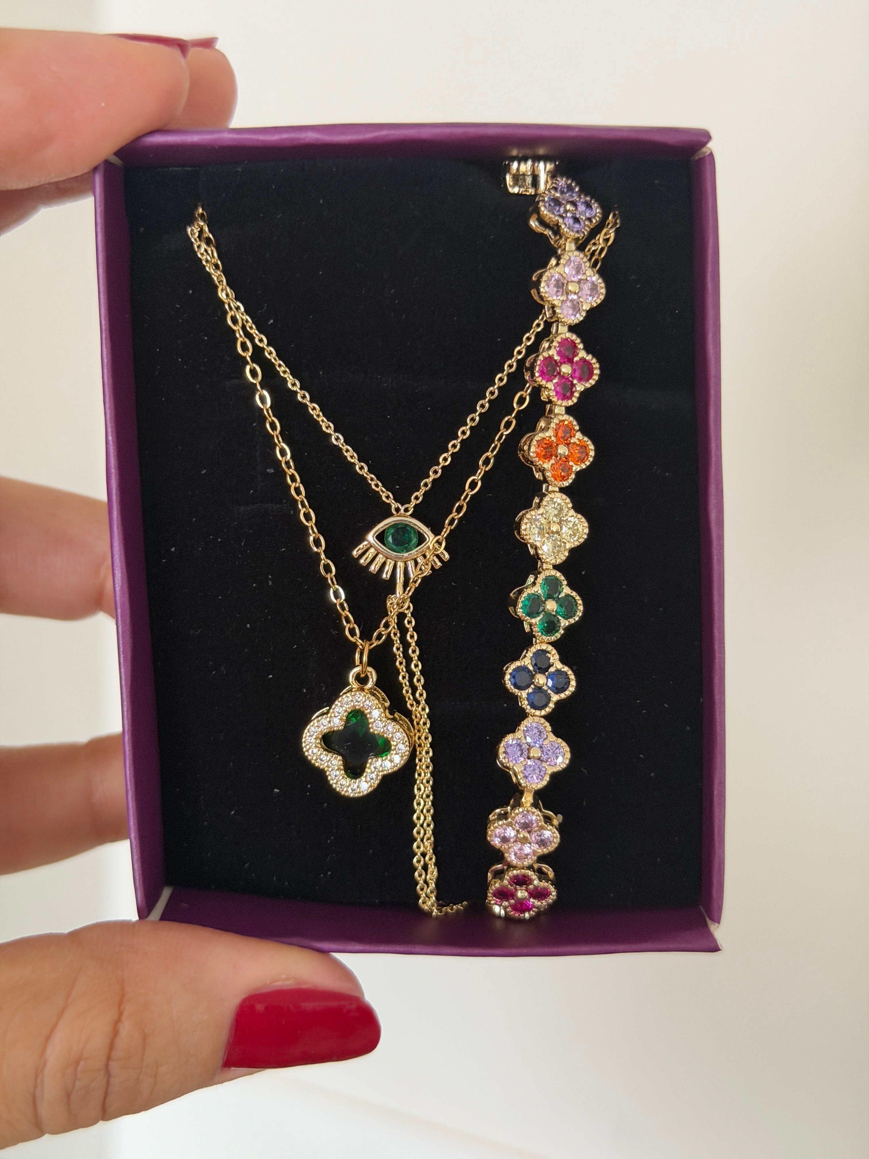 14K gold renk altın kaplama, zümrüt rengin harika kombini. Şahmeran,kolye ve bileklik 3'lü set
