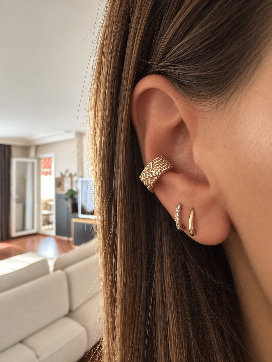 14K gold renk altın kaplama,ayarlanabilir kıkırdak küpesi hasır ve taşlı yıldız detaylı earcuff