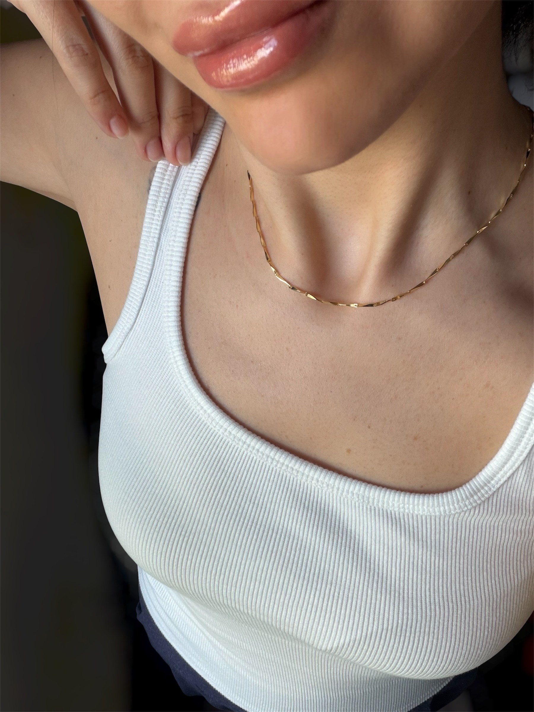 14K gold renk, kombin için tam bir tamamlayıcı şık zincir