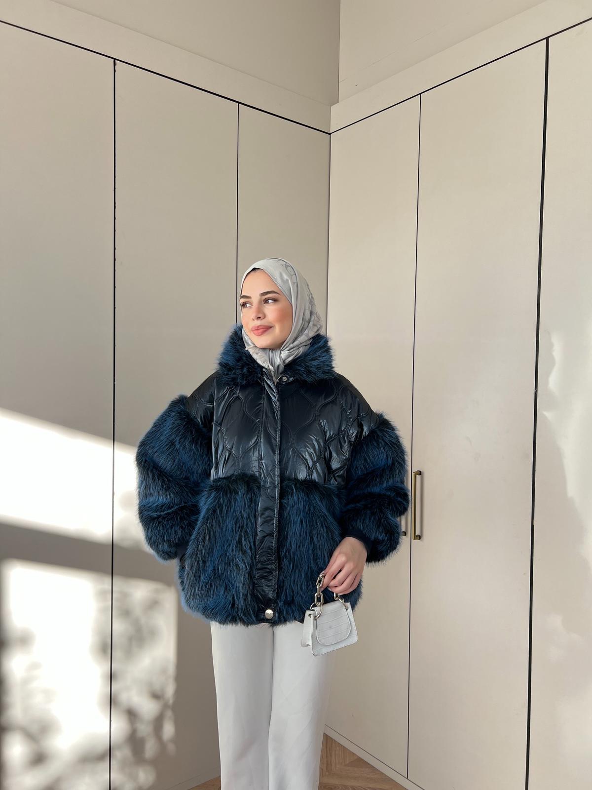 Dina Kürk Detaylı Mont Lacivert