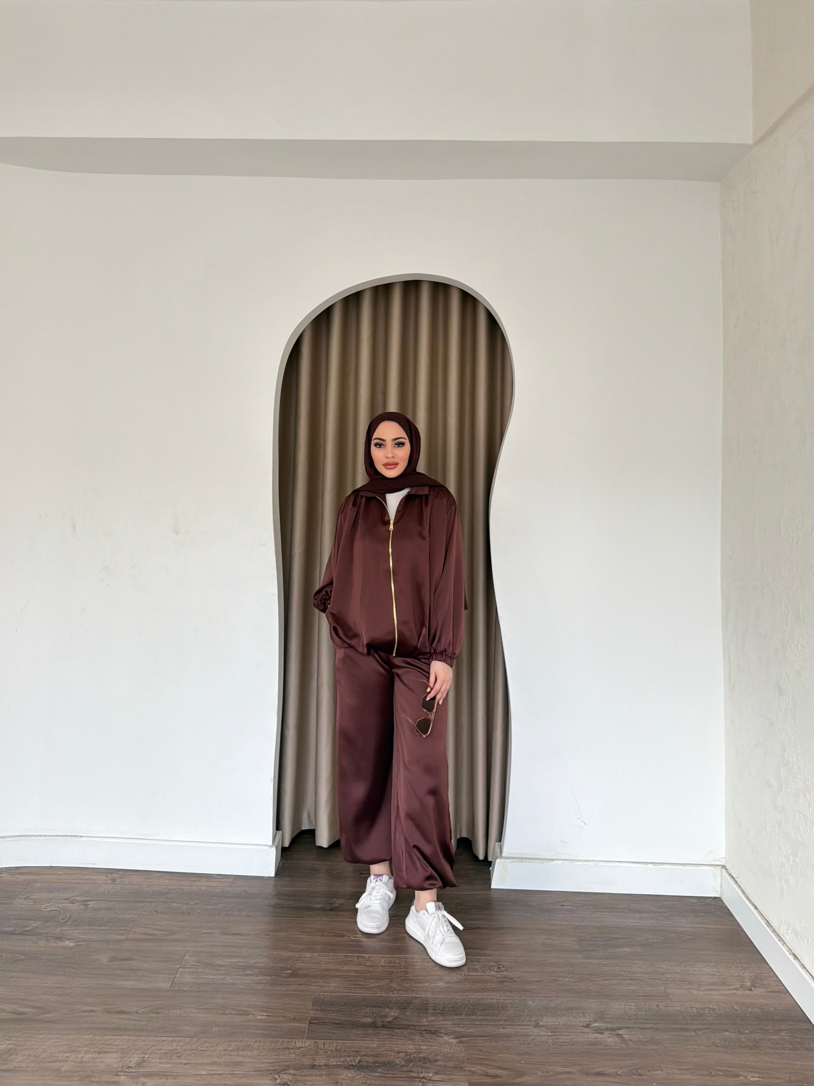 Jarsi Saten Takım - Kahve · 2