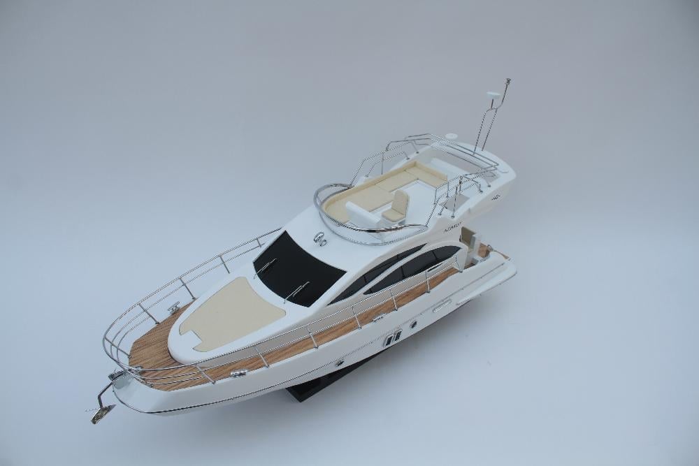 AZIMUT 40