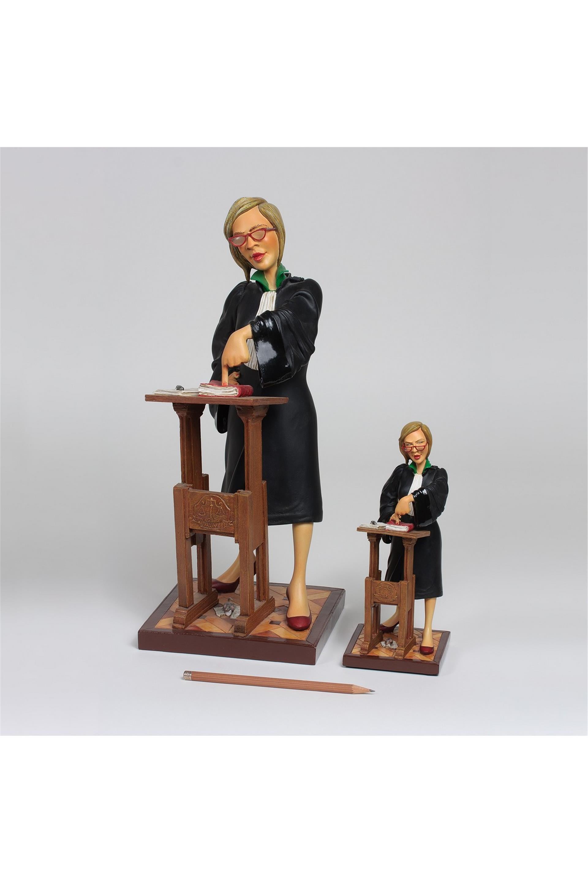 FORCHINO LADY LAWYER