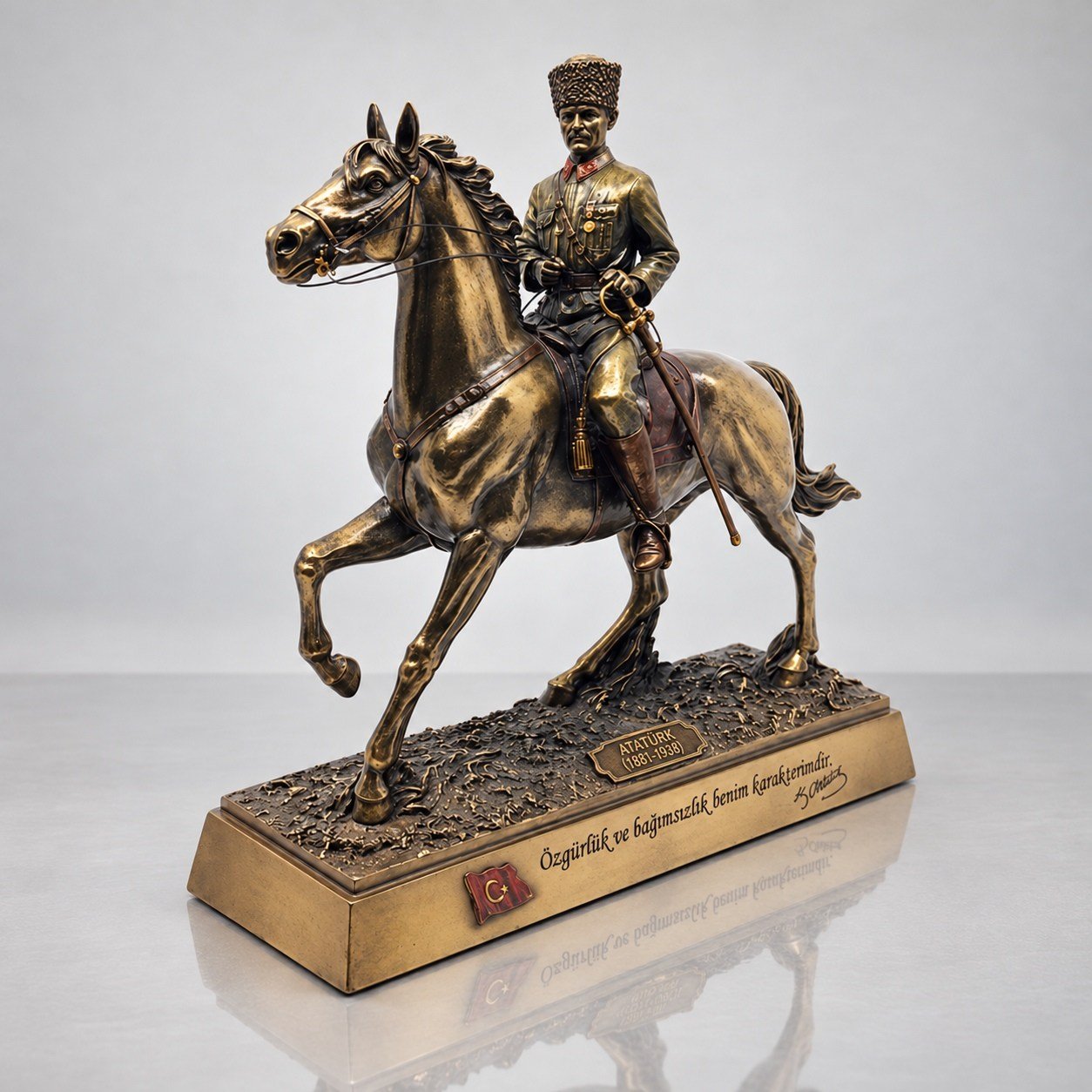 Veronese Design Ata Süvari Bronz – Atatürk Heykeli