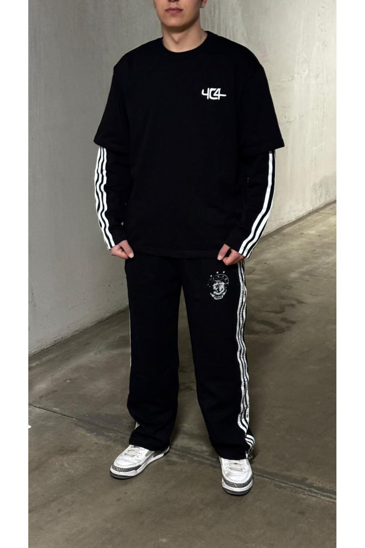 Siyah Şerit Kol Detaylı 404 Nakışlı Oversize Sweatshirt