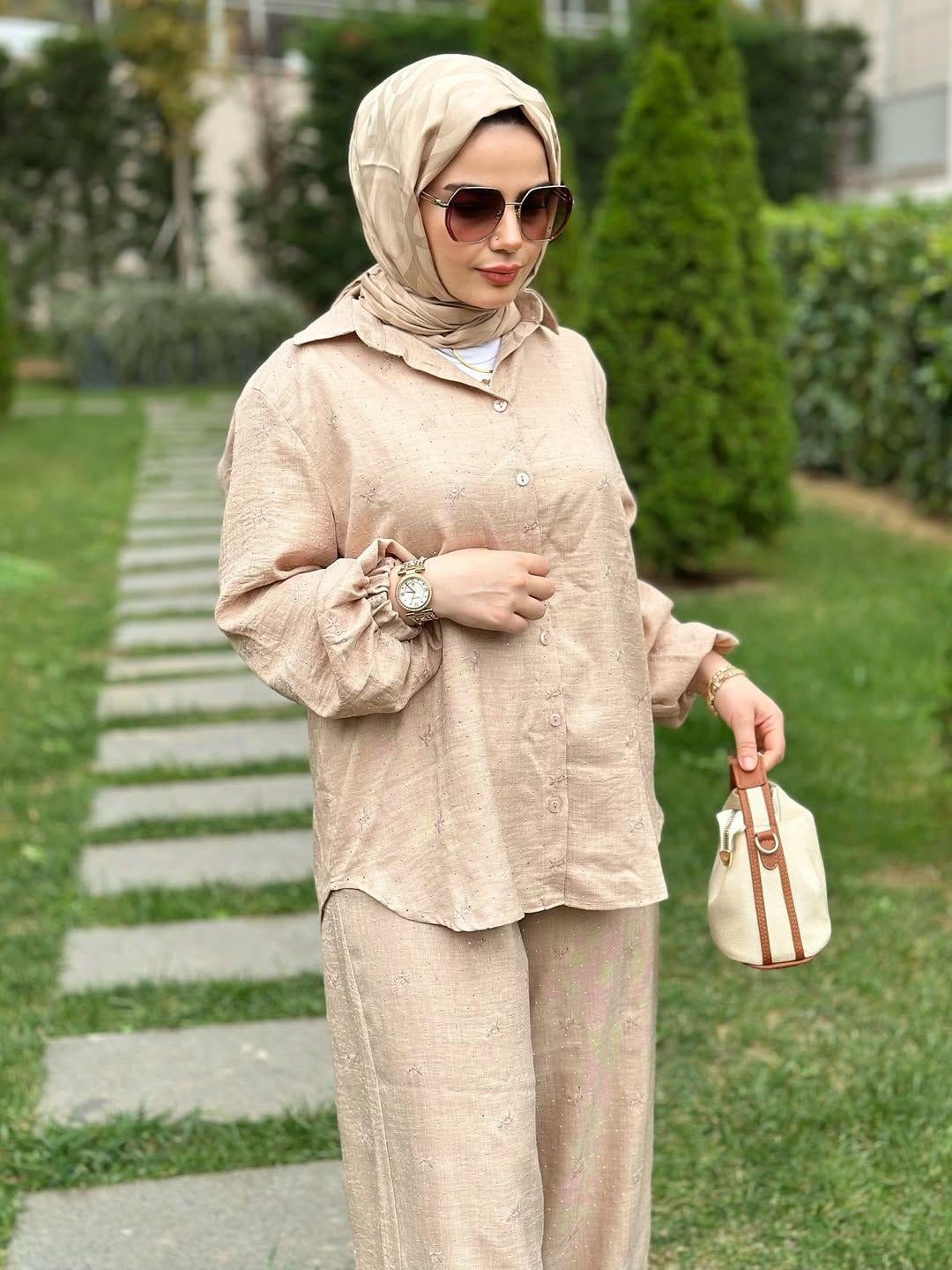 Krem Taşlı Tunik