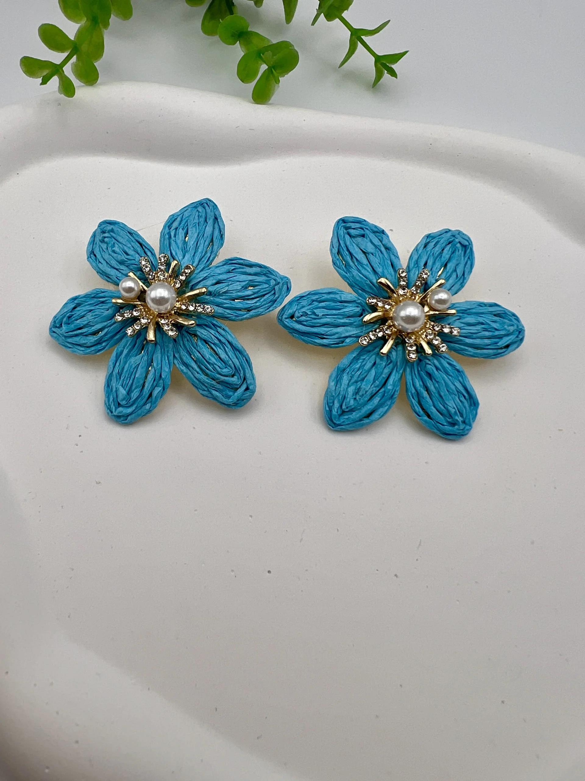 Taşlı Hasır küpe (mavi)
