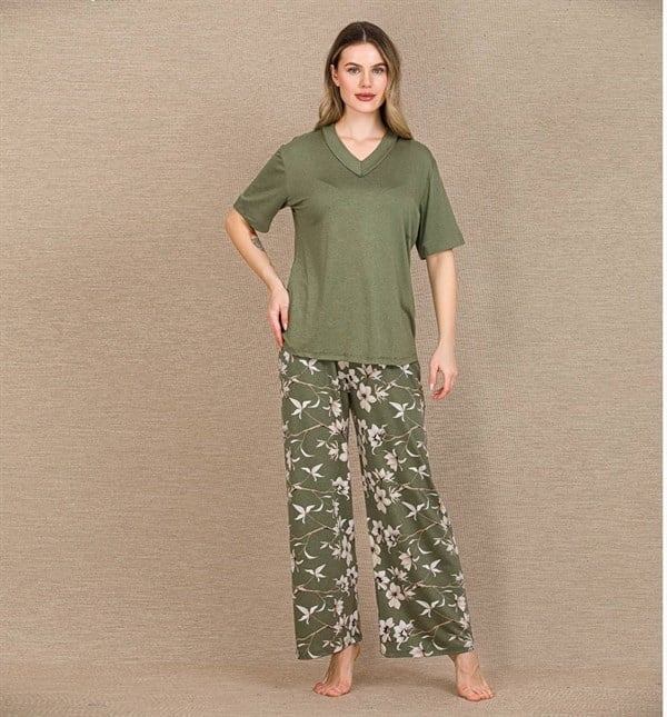 Arias Closet Şık Tasarım Çiçek Desenli Yeşil Kısa Kol Viskon Pijama Takımı