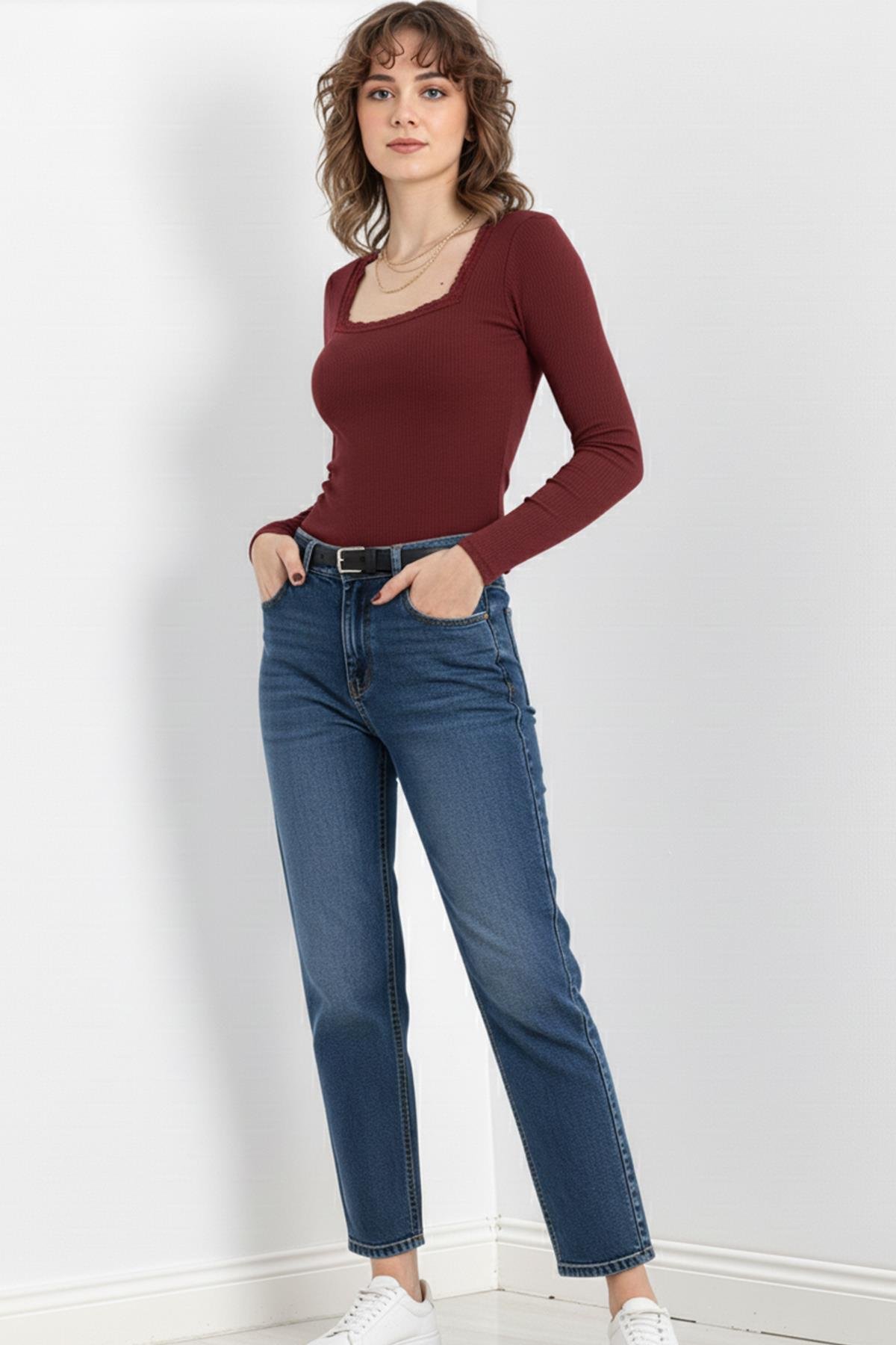 Kare Yaka Dantelli Kaşkorse Bluz -  Bordo