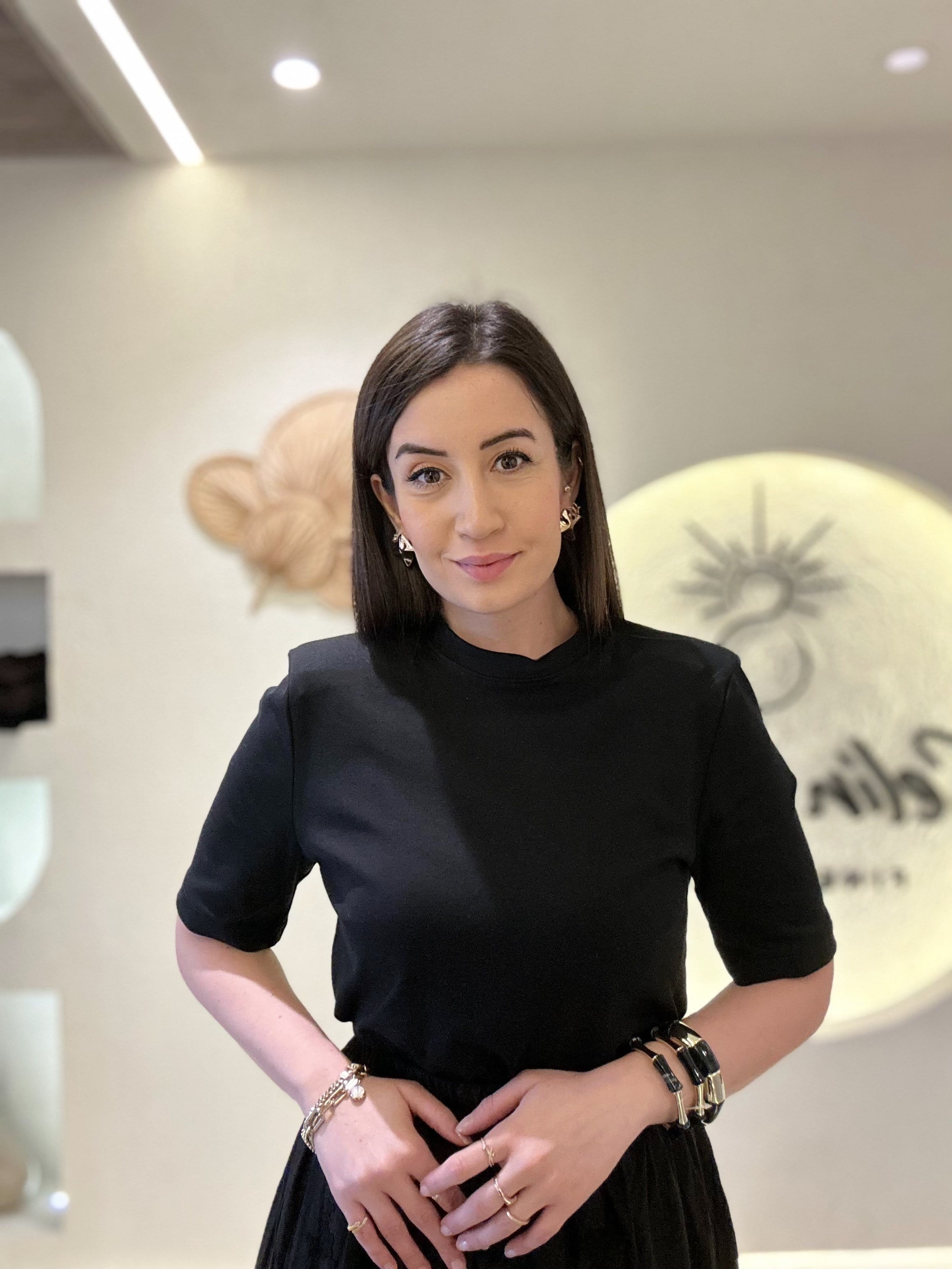Siyah Vatkalı Tişört