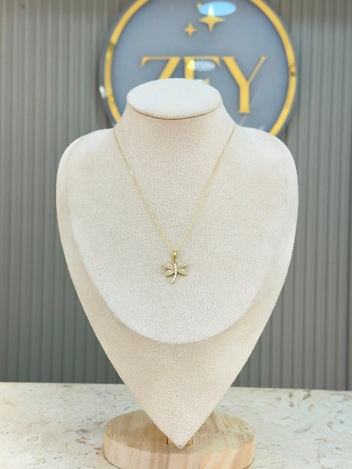 Xuping Zirkon Taşlı Yusufçuk 14K Kolye 