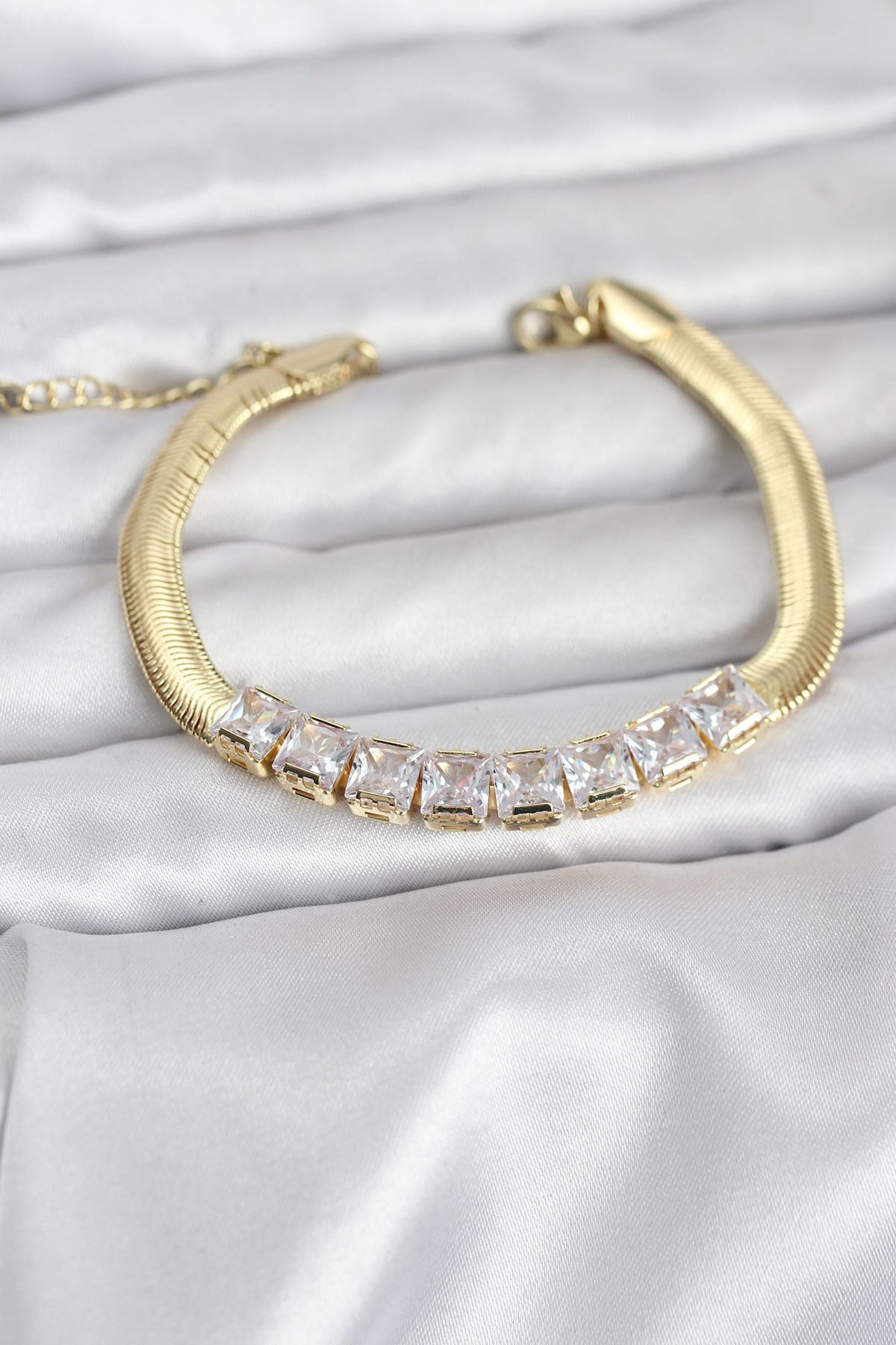 316L Çelik Gold Renk Kare Zirkon Taşlı Yılan Zincirli Kadın Bileklik