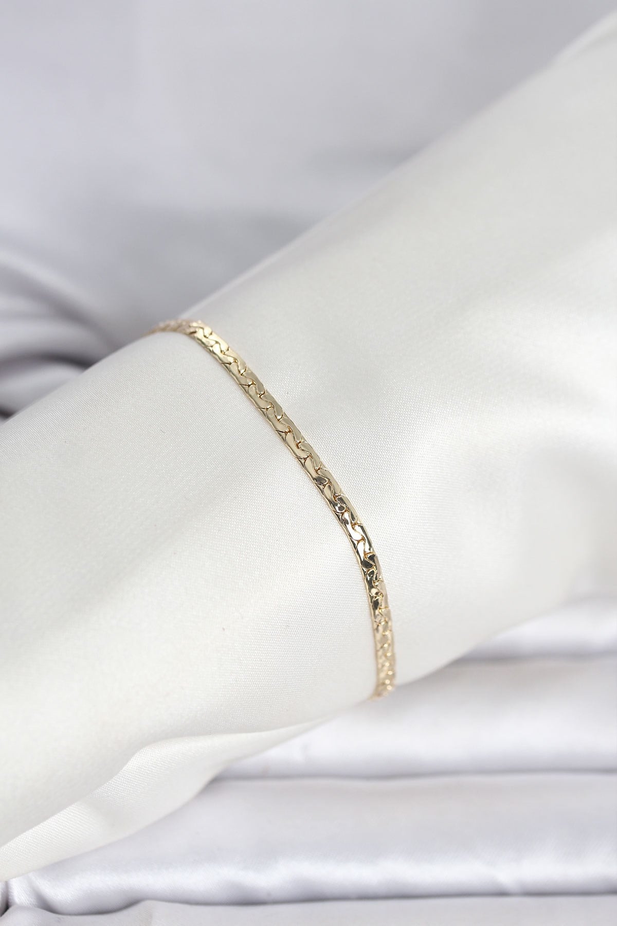 CM 14K Gold Renk Yassı Ezme Zincir Model Kadın Bileklik