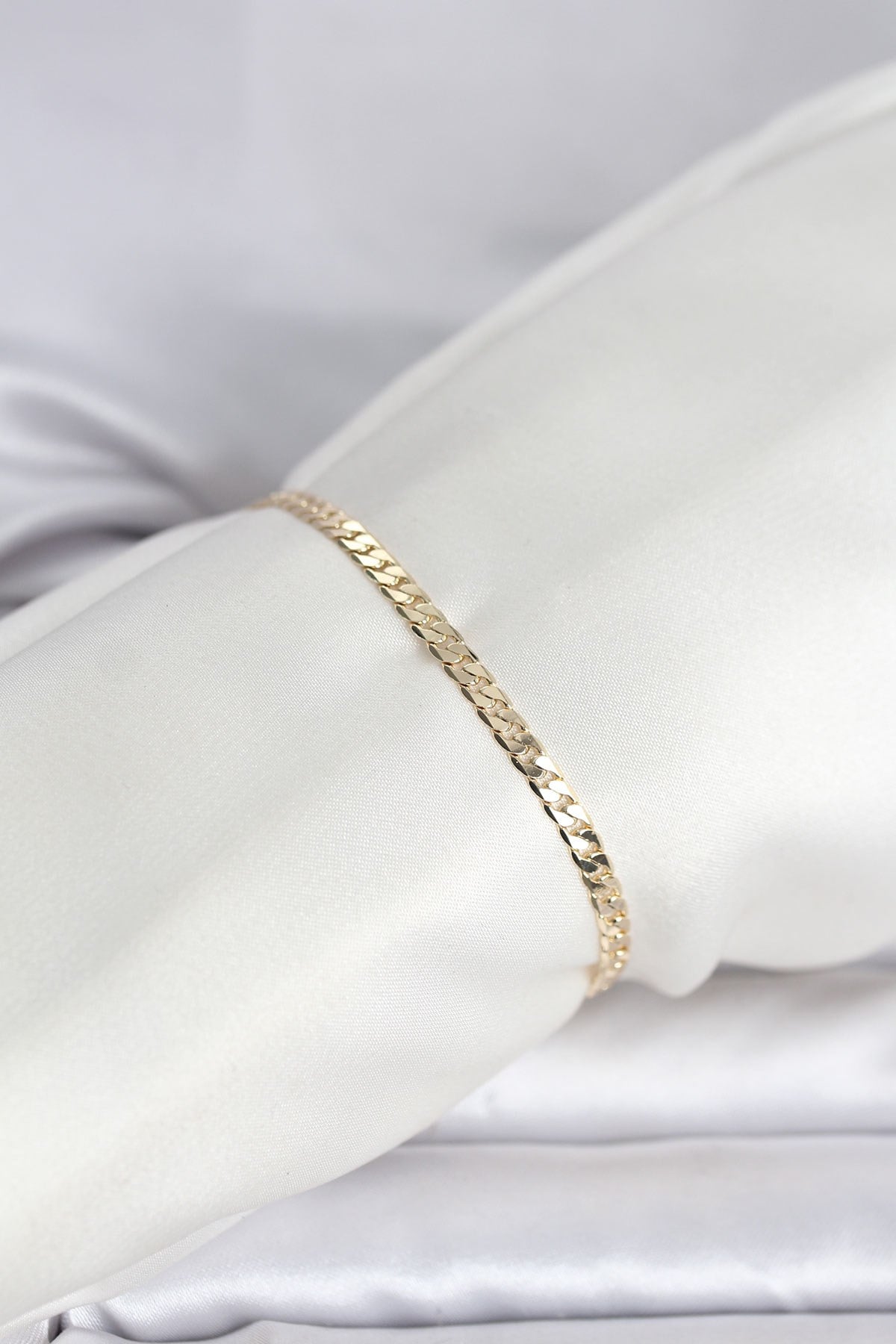CM 14K Gold Renk Zincirli Model Kadın Bileklik