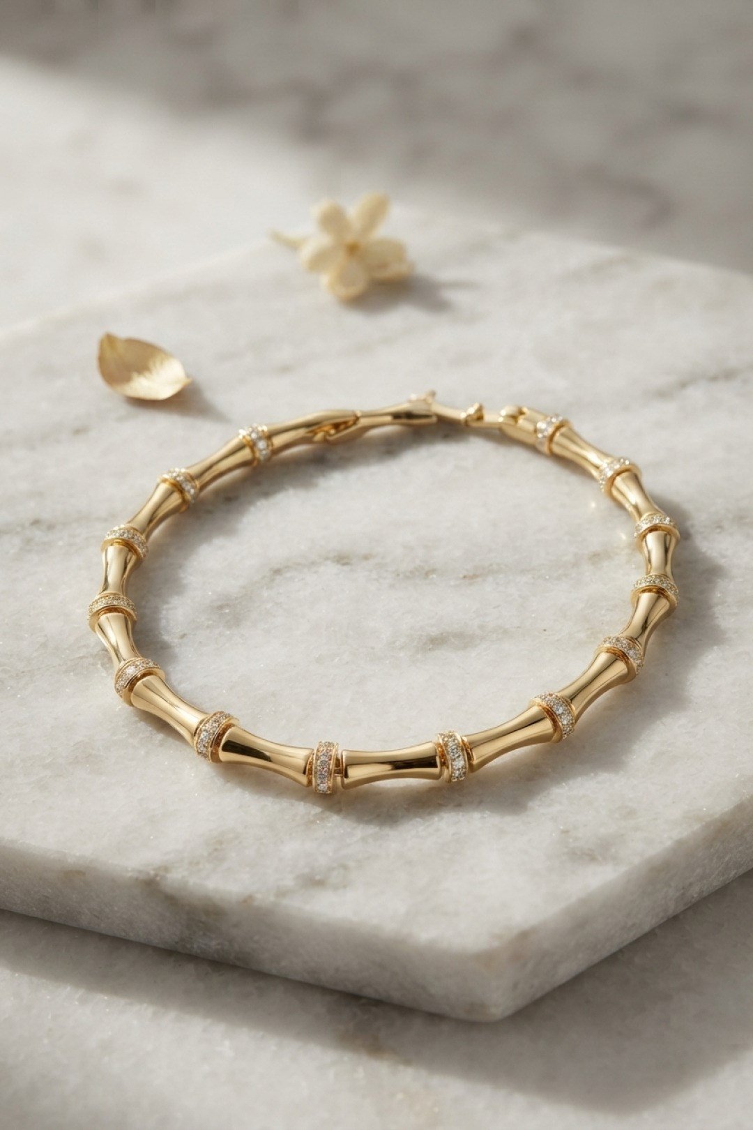 Gold Renk Bambu Model Zirkon Taşlı Kadın Bileklik