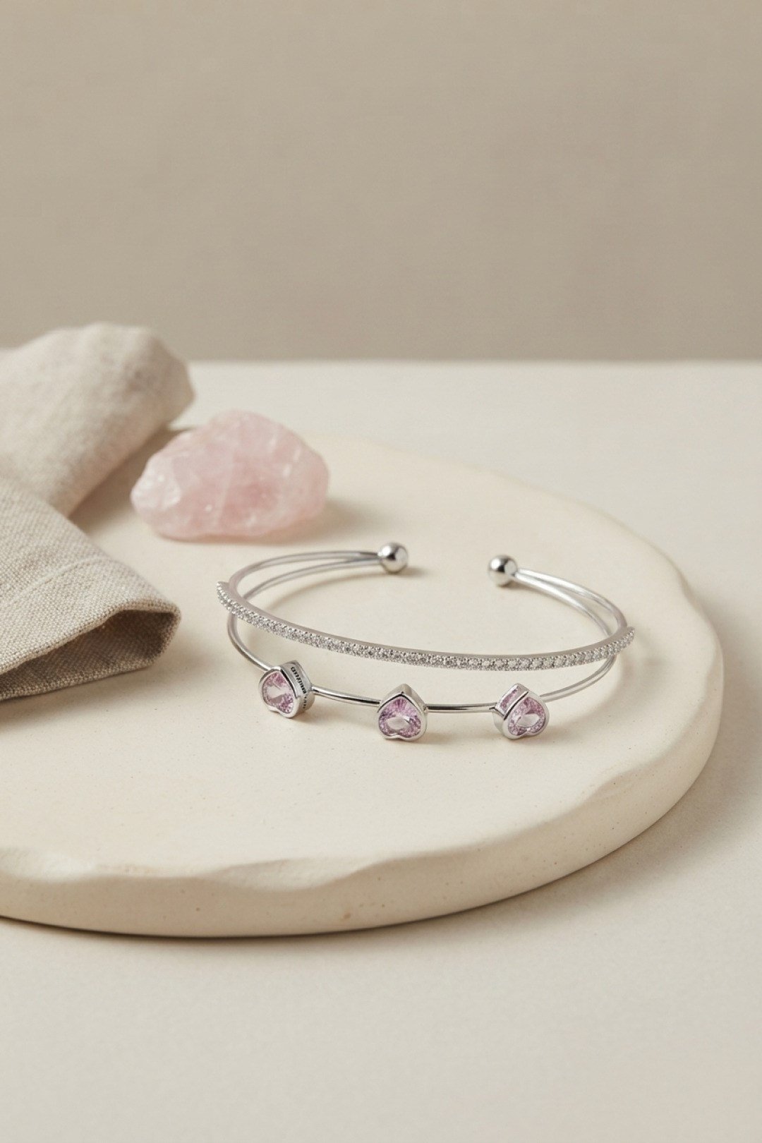 Pembe Kalp Model Zirkon Taşlı Gümüş Renk Kadın Bileklik