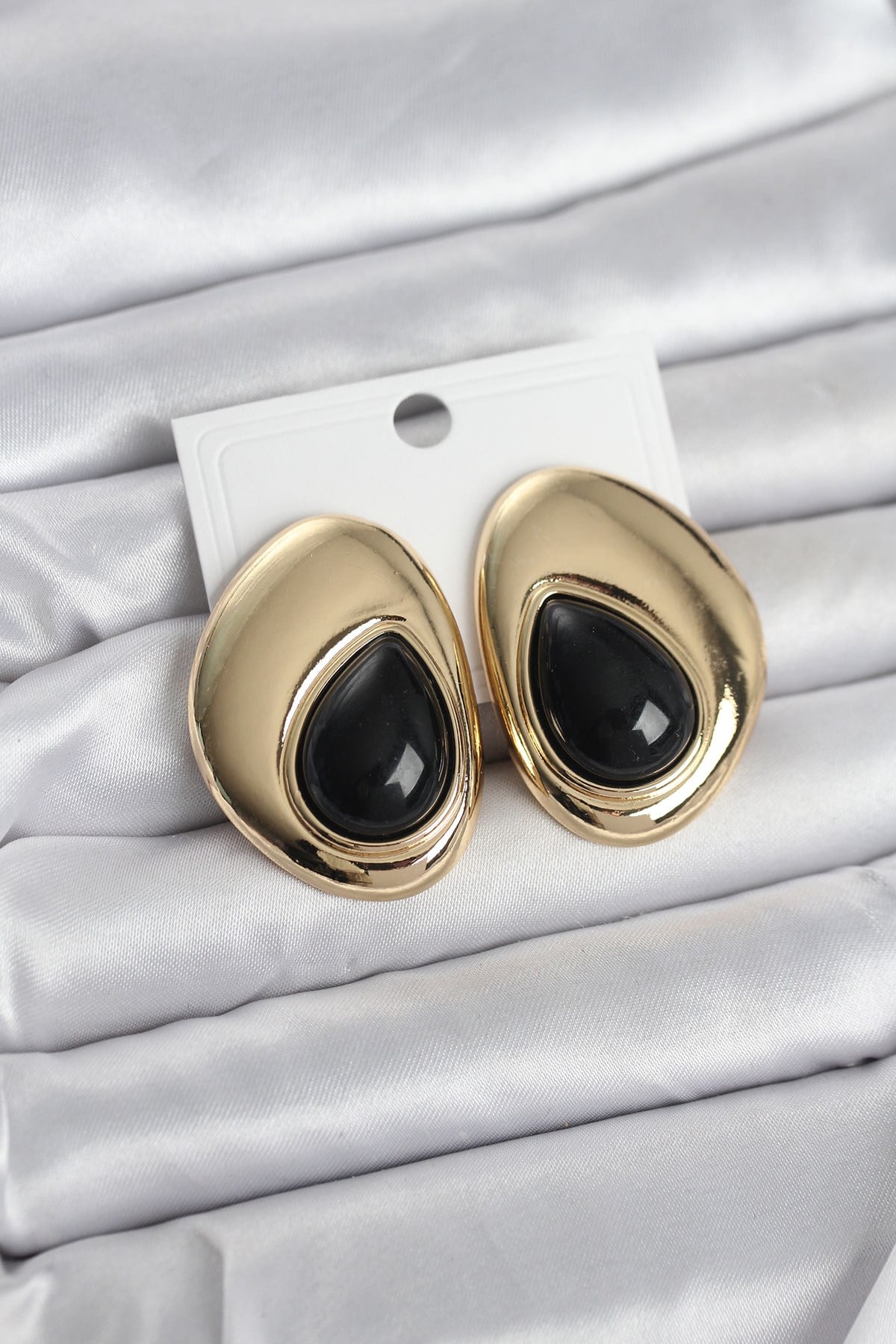 Pirinç Gold Renk Siyah Taşlı Damla Model Vintage Kadın Küpe