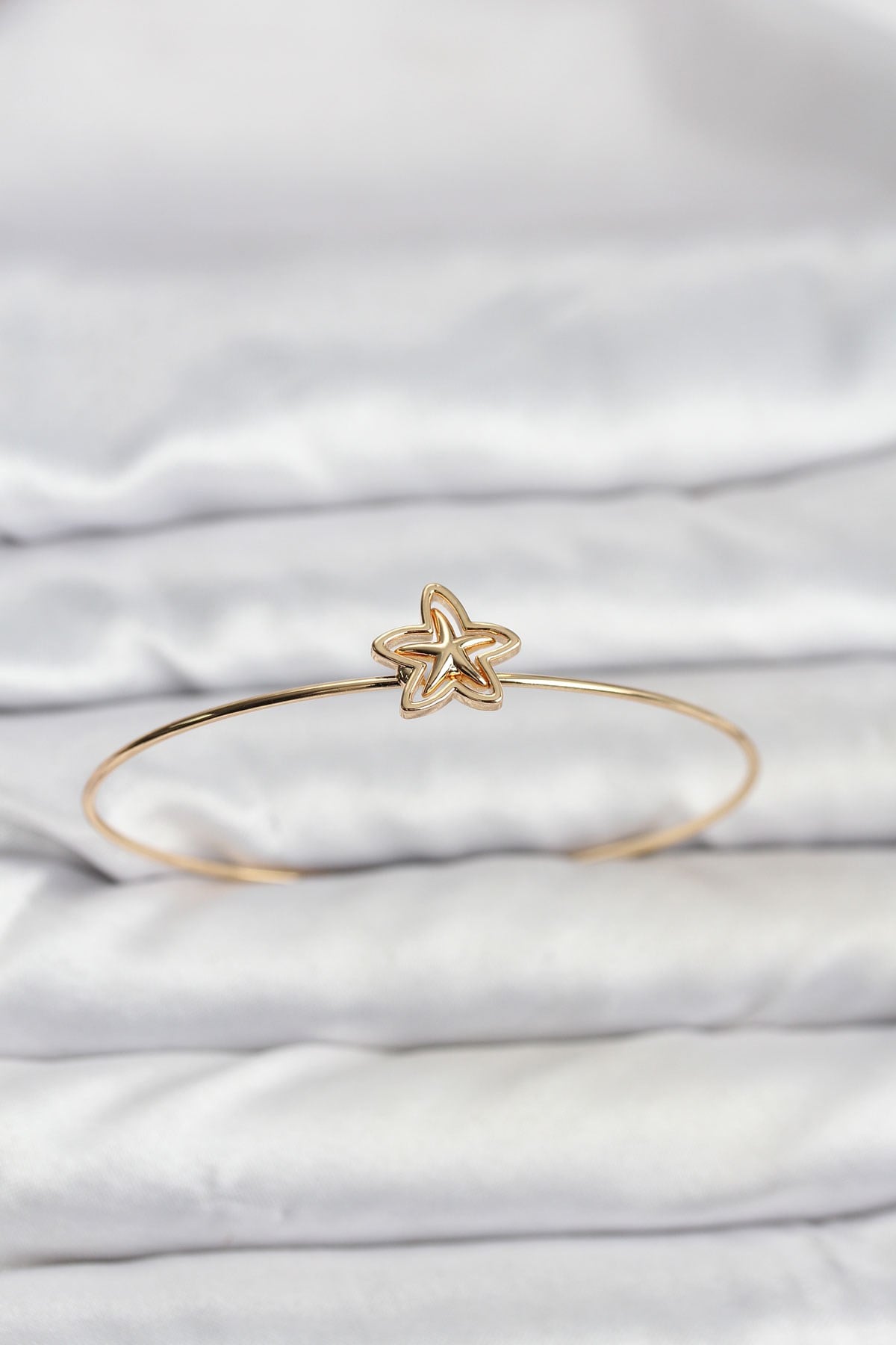 Yıldız Model Gold Renk Bileklik