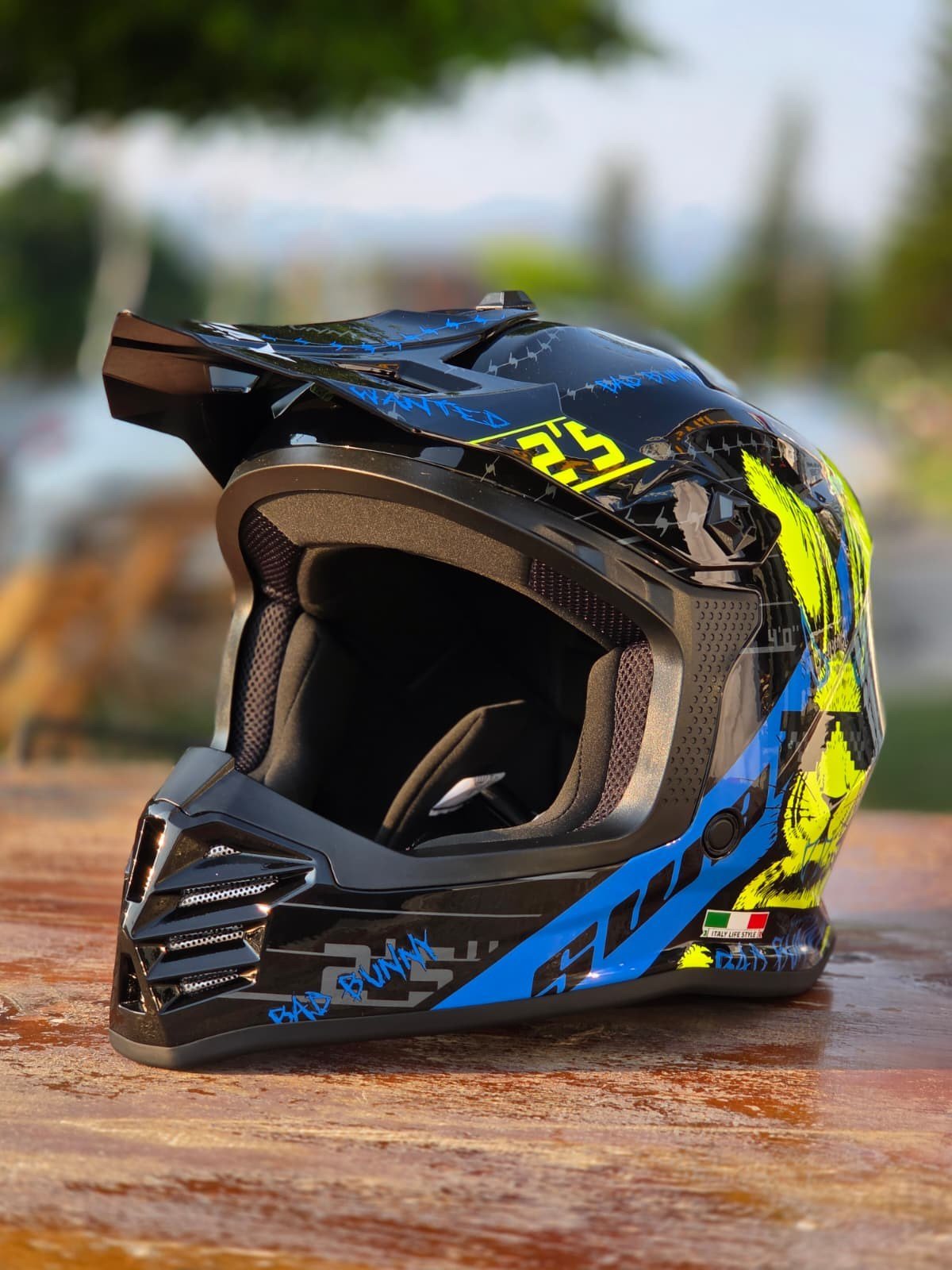 FULL FACE KASK SWAY SW618 parlak siyah mavi sarı