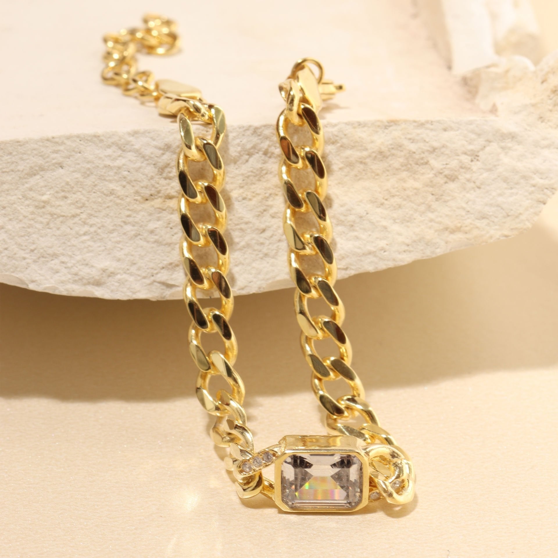 Baget Taşlı Zincir Bileklik 719111 Gold