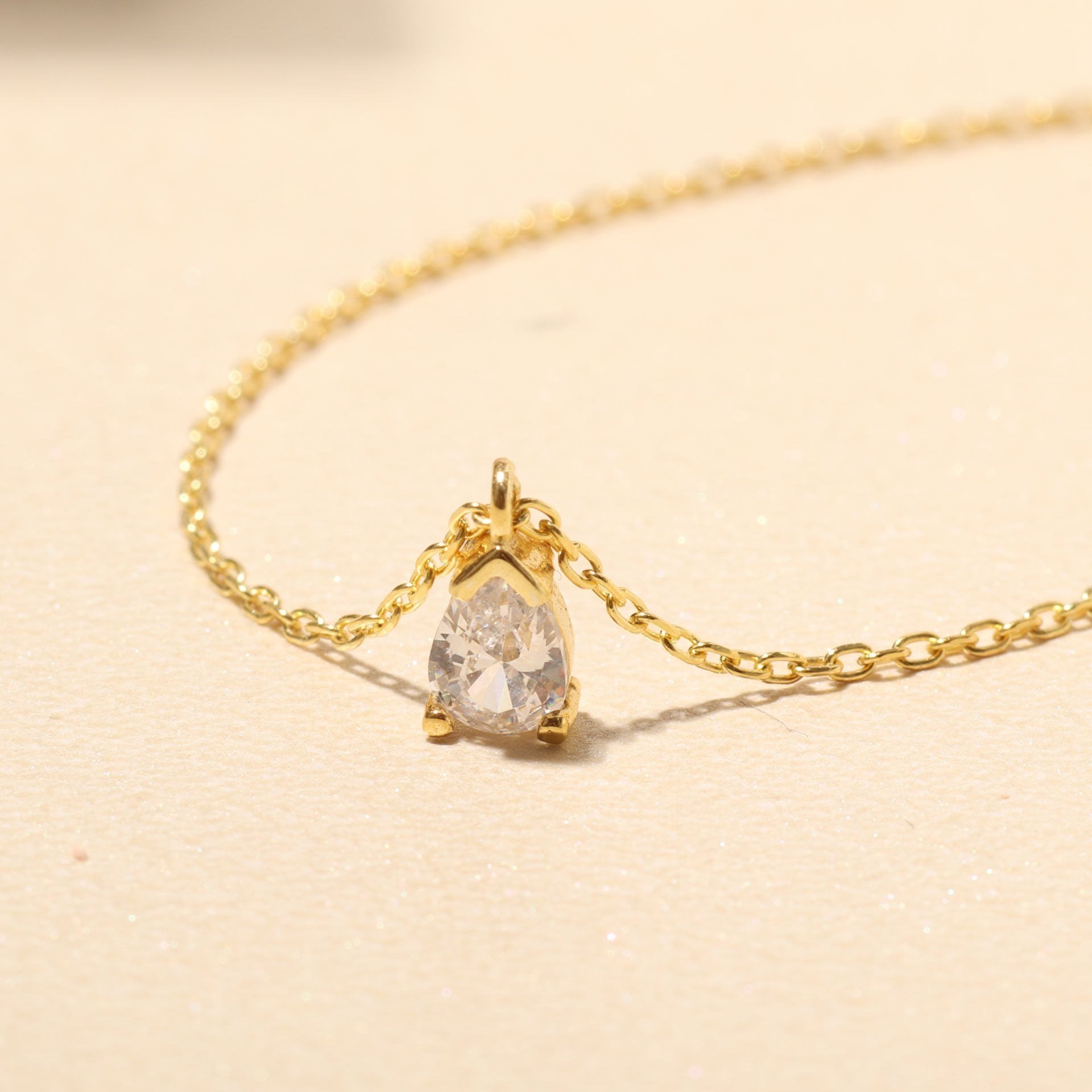 Jane Kolye 718999 Gold