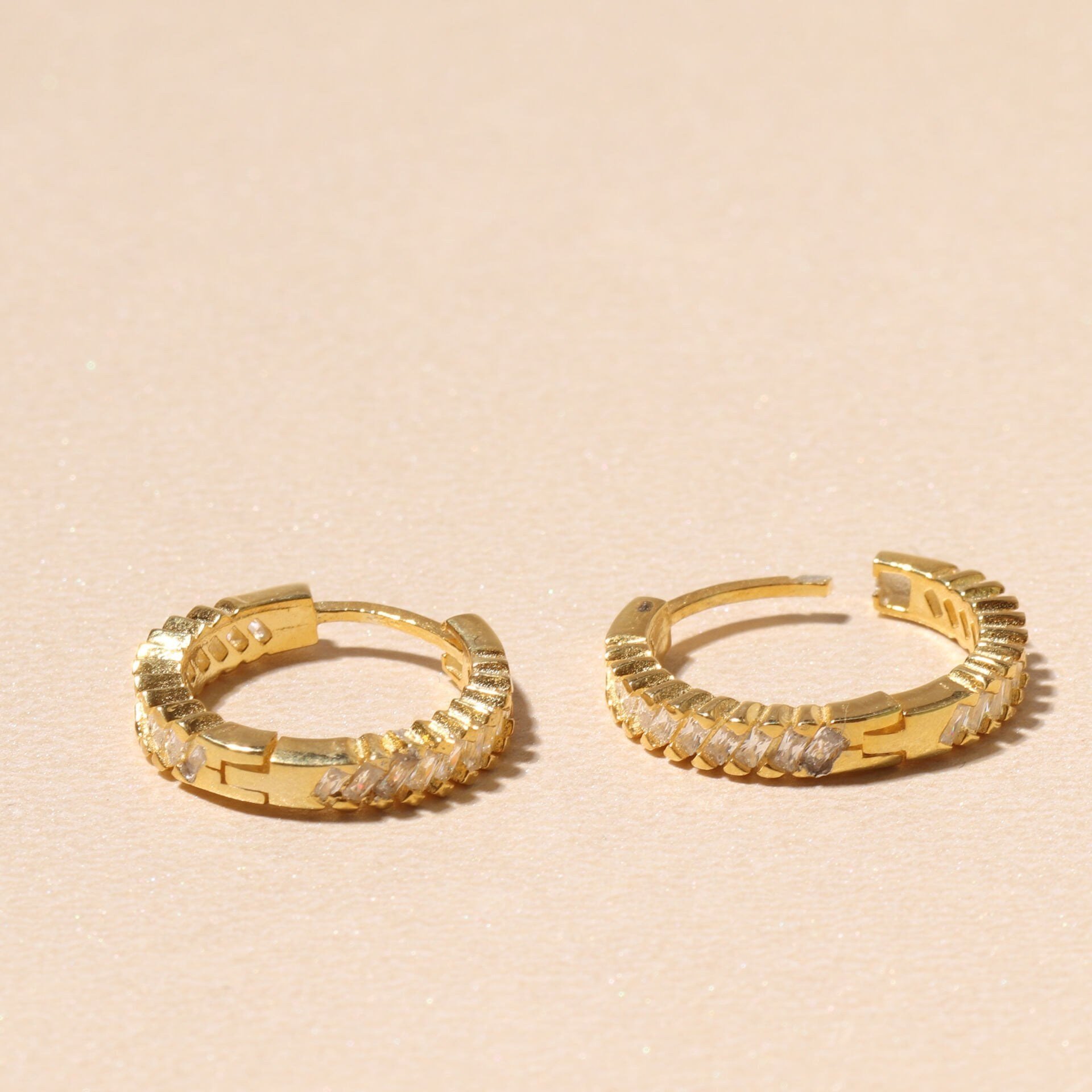 Kristal Halka Küpe 717043 Gold