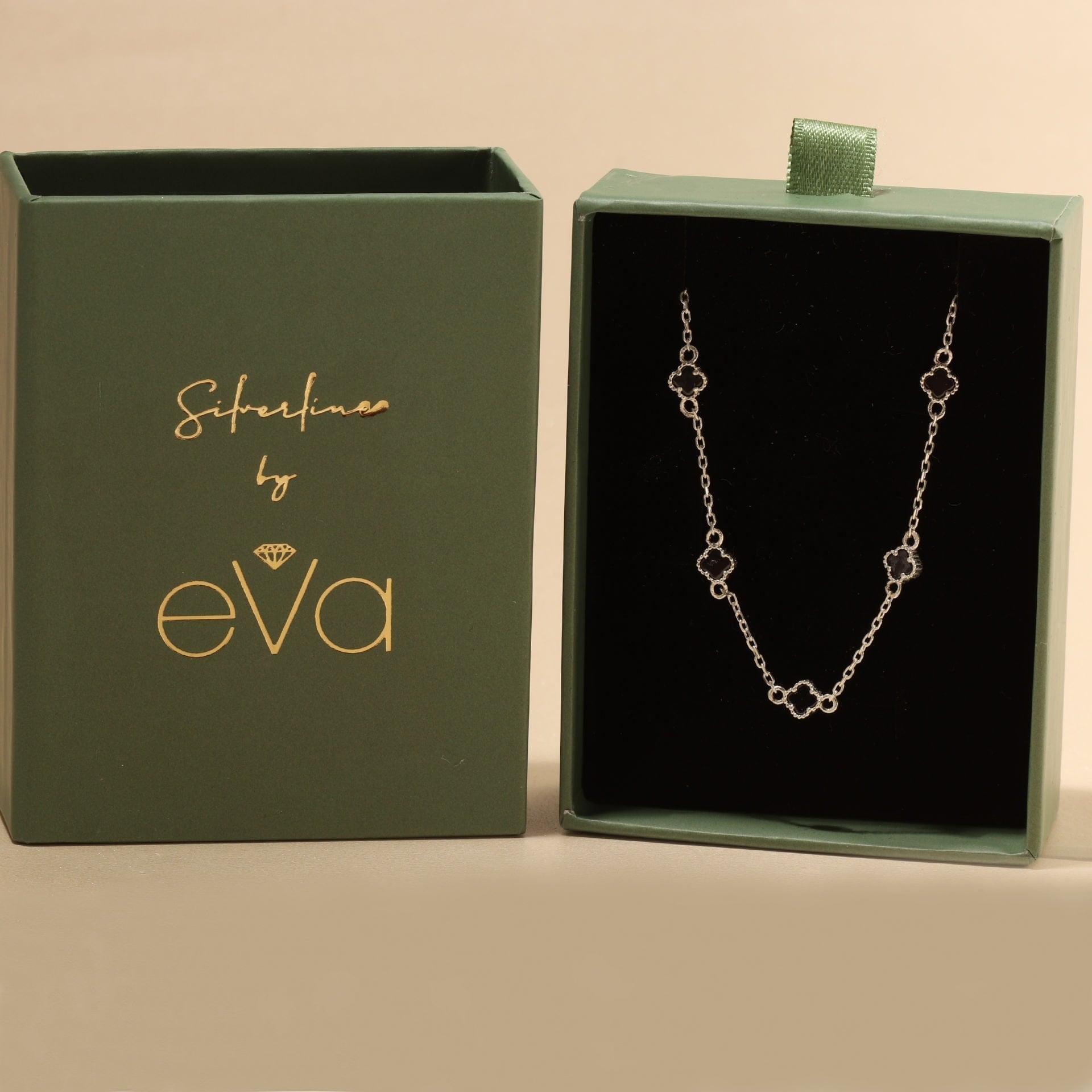 Siyah Yonca Bileklik 718536 Silver