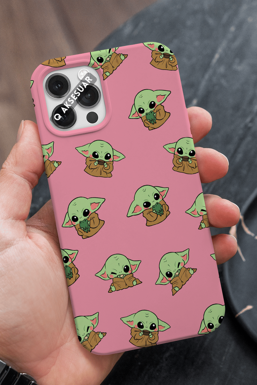 İphone Uyumlu Sevimli Baby Yoda Tasarımlı Premium Telefon Kılıfı Şeker Pembe (Model Seçiniz)