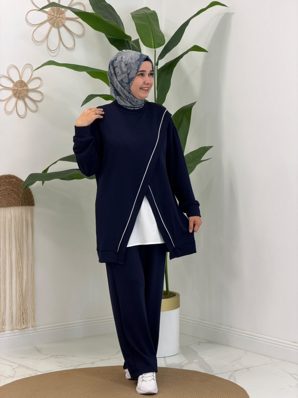 Lacivert Biye Detaylı Modal Takım