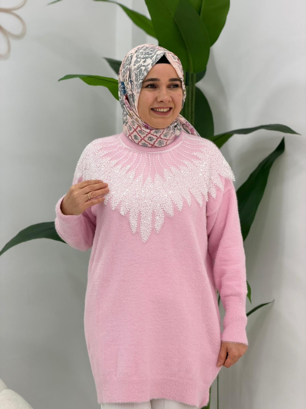 Pembe Taşlı Angora Kazak