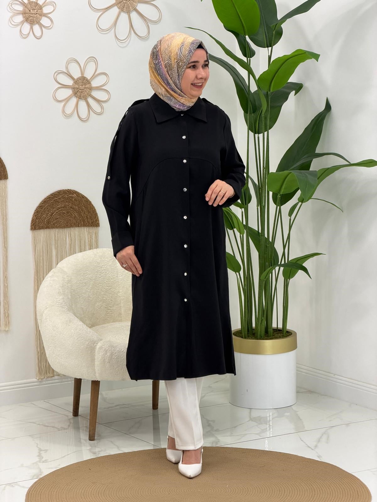 Siyah Çıtçıtlı Giyçık Kap
