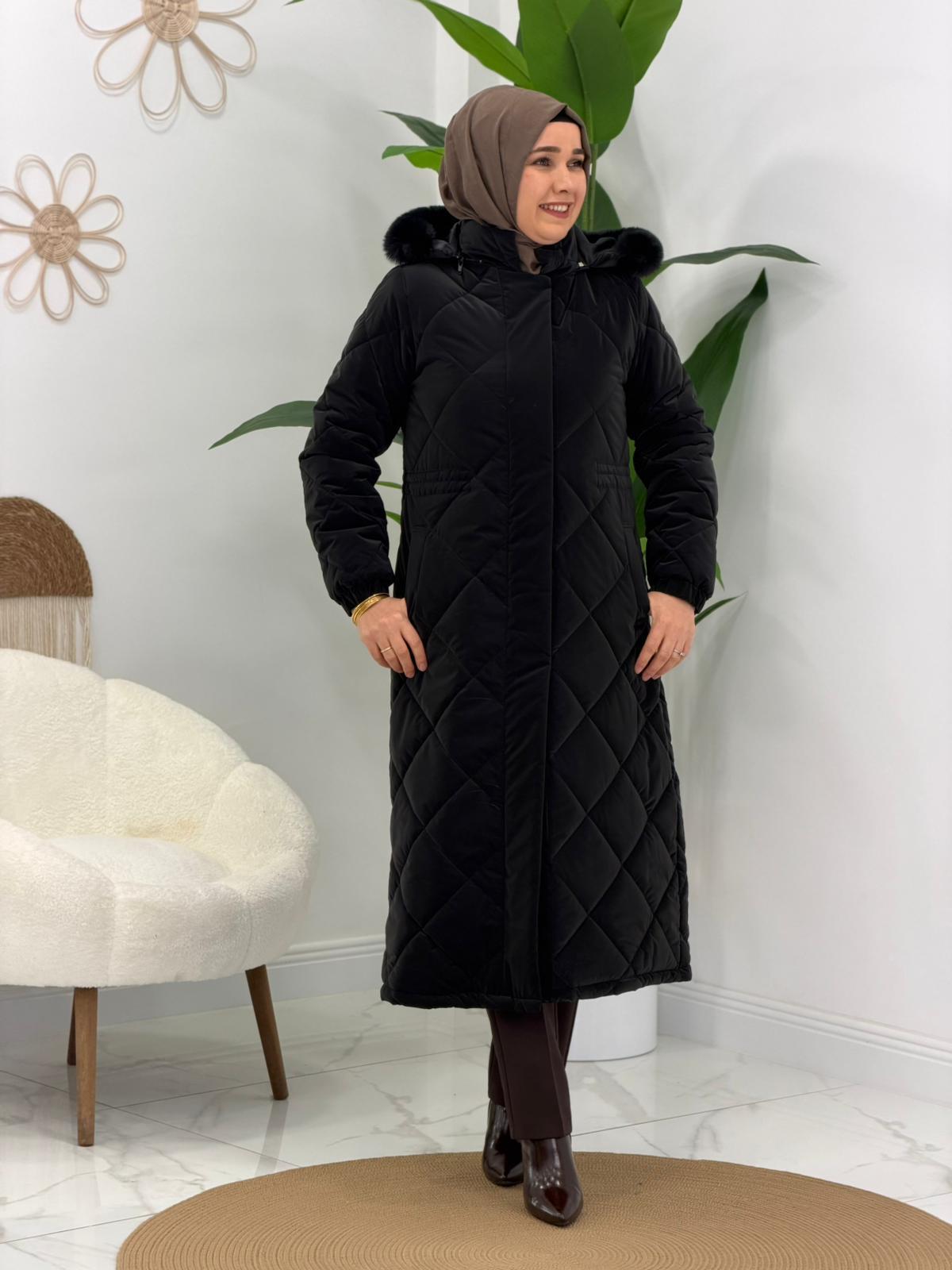Siyah Şişme Mont