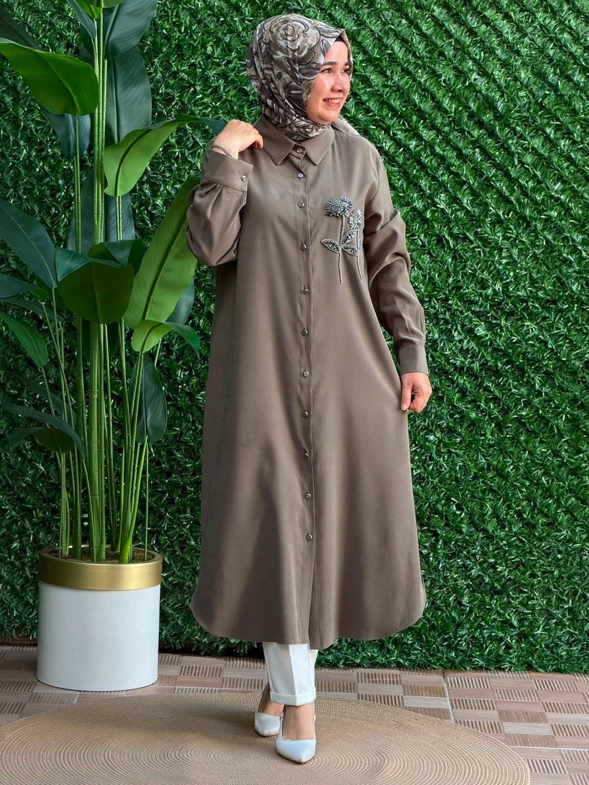 Yeşil Gül Detaylı Uzun Tunik