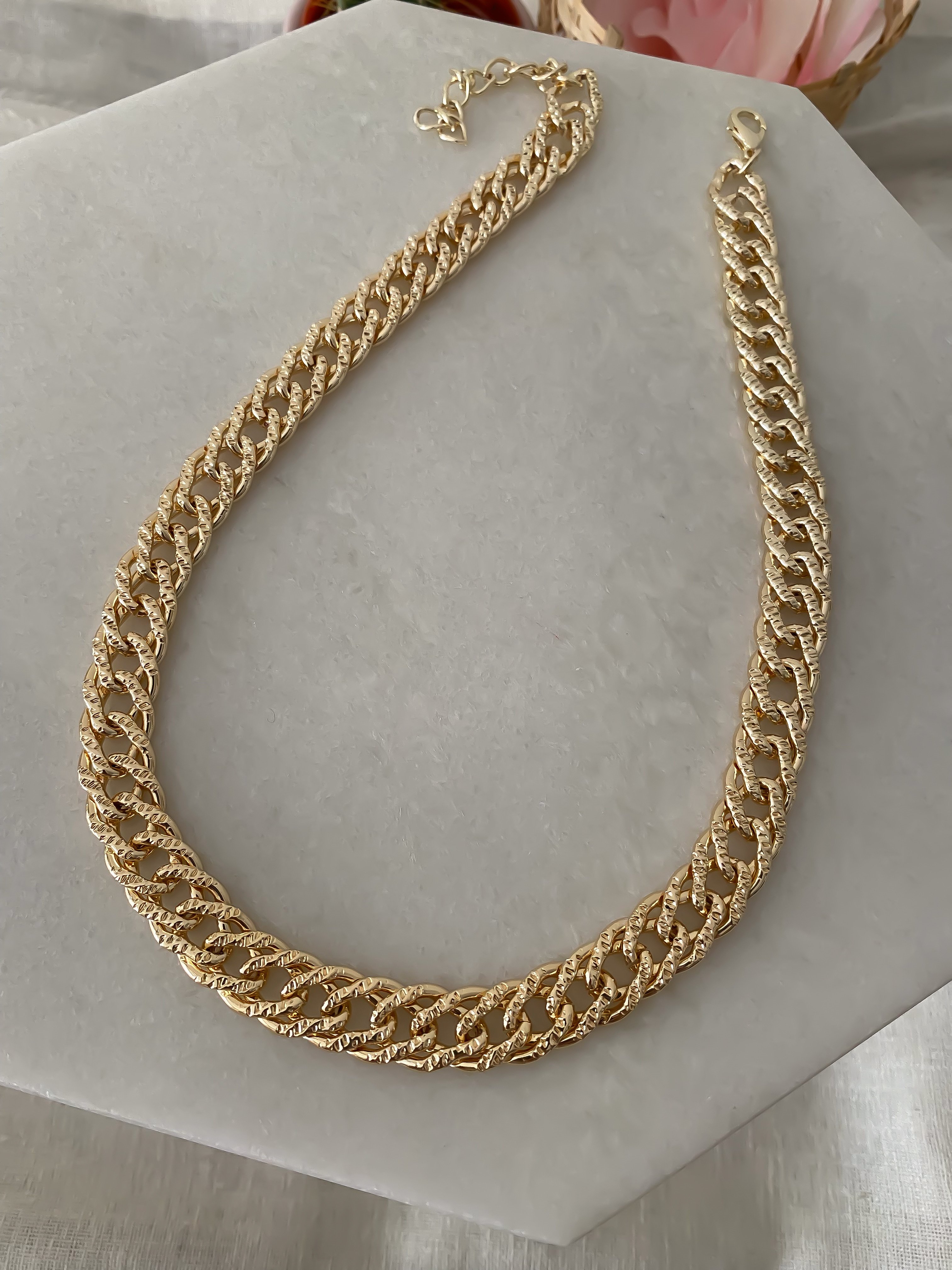 Gold Tırtıklı Çoklu Halka Geçmeli Zincir Kolye (44 cm)