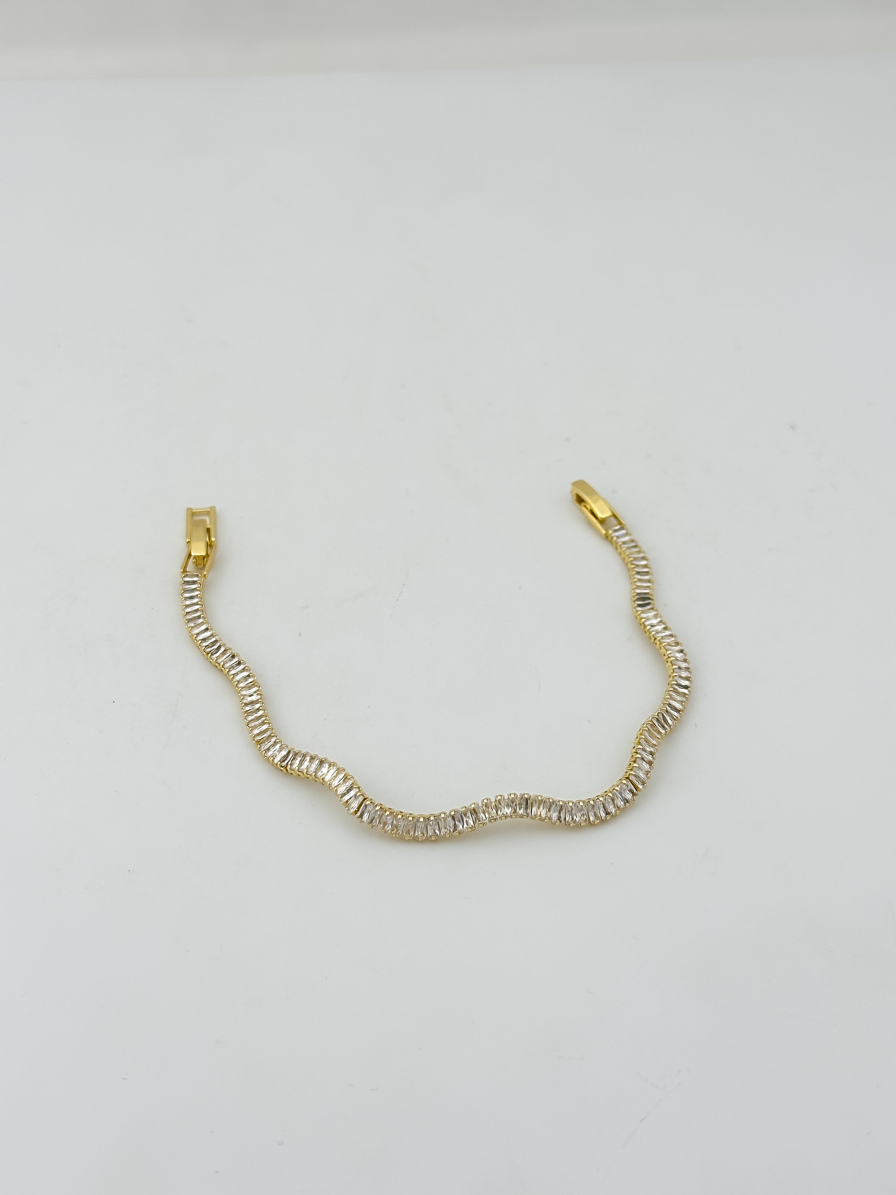 Özel Seri Baget Zirkon Taşlı Kıvrımlı Su Yolu Bileklik ( 19 Cm )