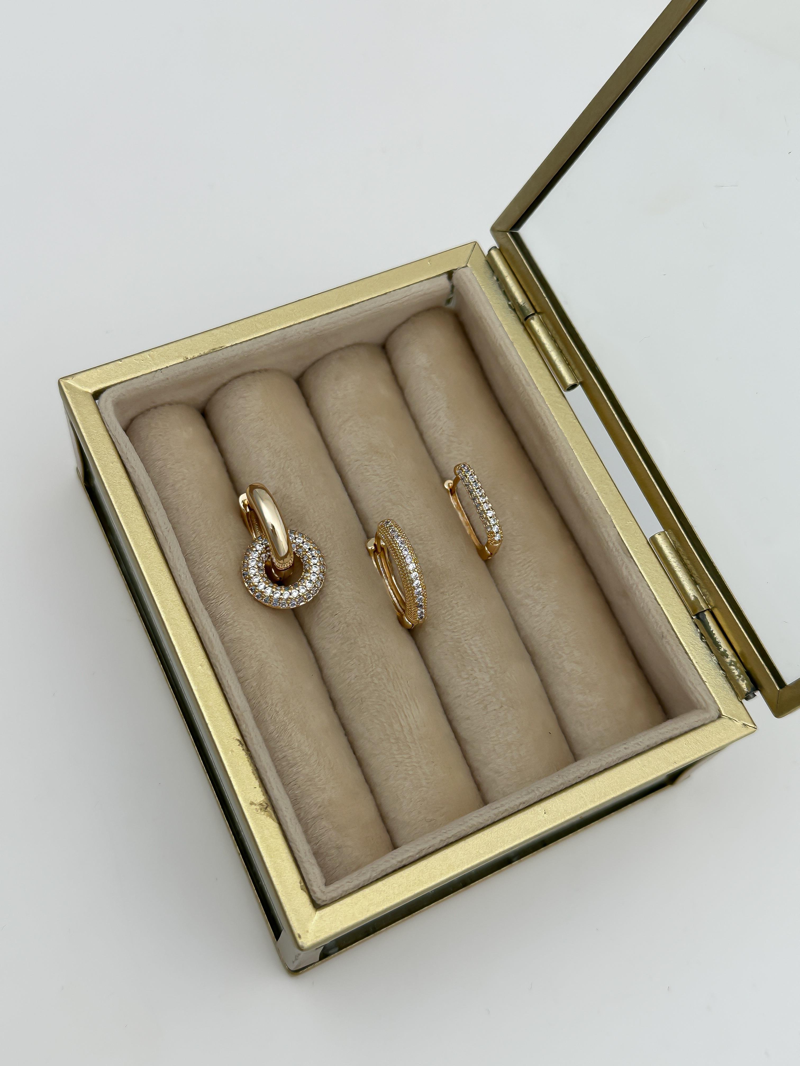 Özel Seri Gold Zirkon Taşlı Daire Figür Sallantılı Üçlü Set Küpe