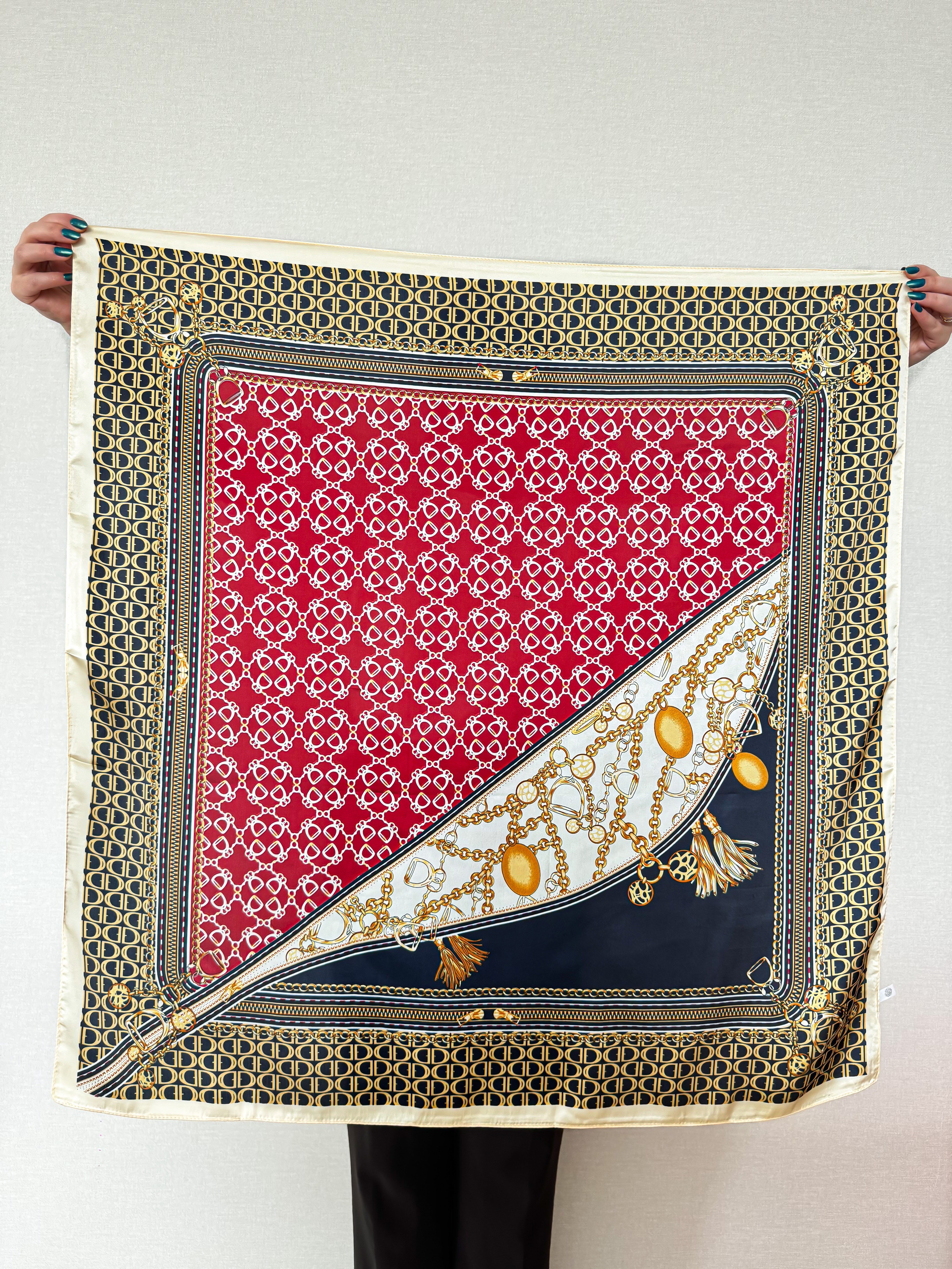 Zincir Ve Geometrik Desenli Patchwork Görünüm Fular ( 90*90 )