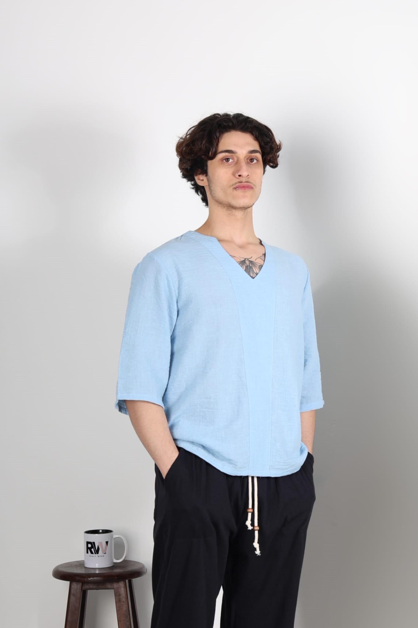 V YAKA TSHIRT