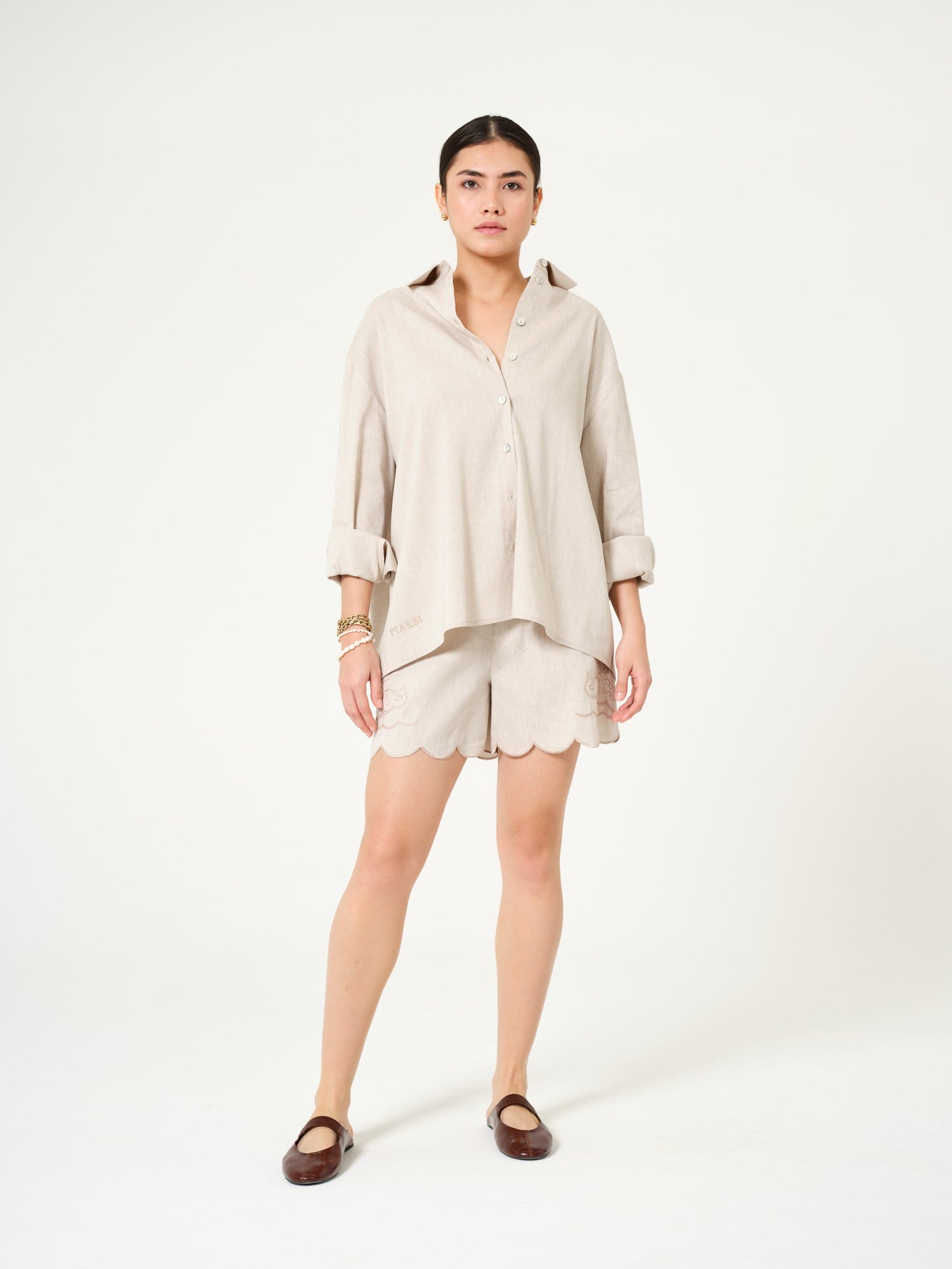 Piarbi Nakış Detaylı Adaçayı Yeşili Keten Gömlek - Premium Linen Blend Loose Fit Elegant Shirt