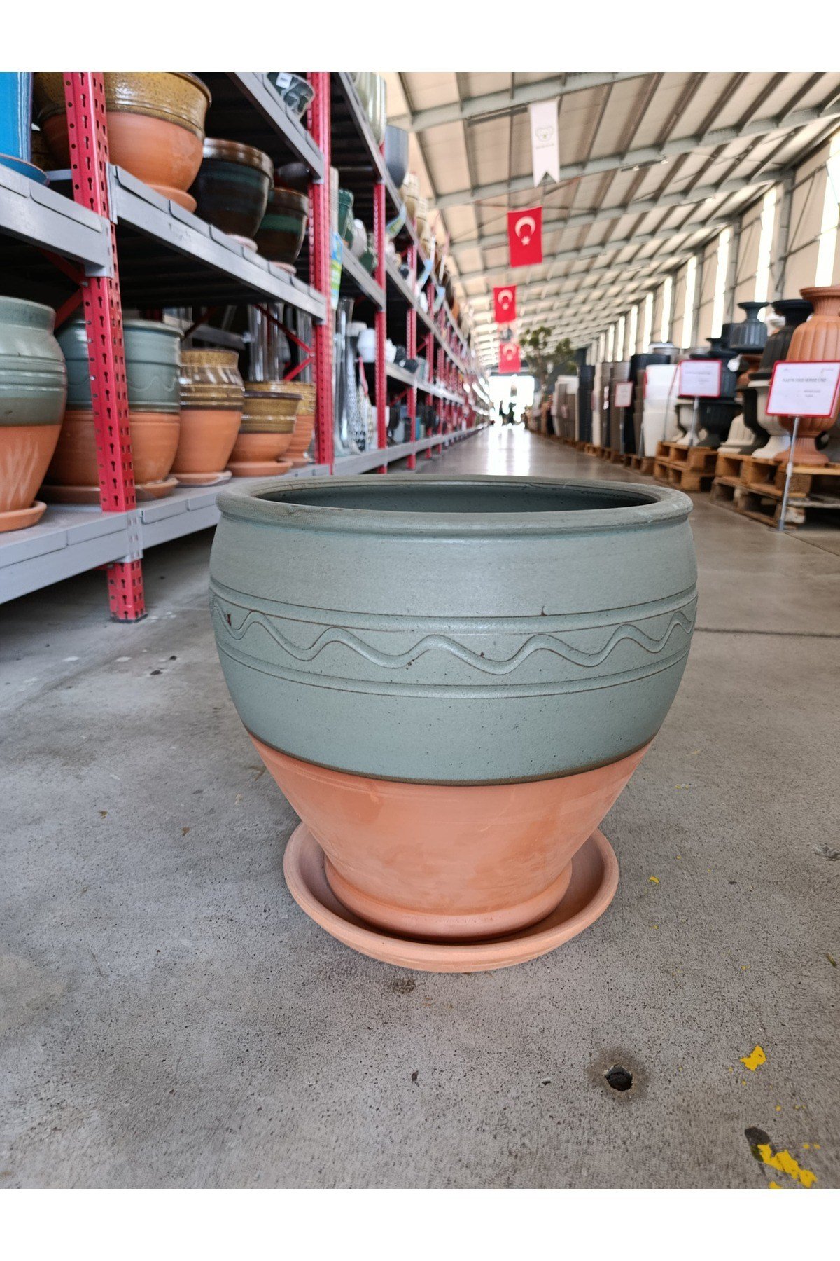 Tabaklı 50 Litre Dekoratif Taş Saksı