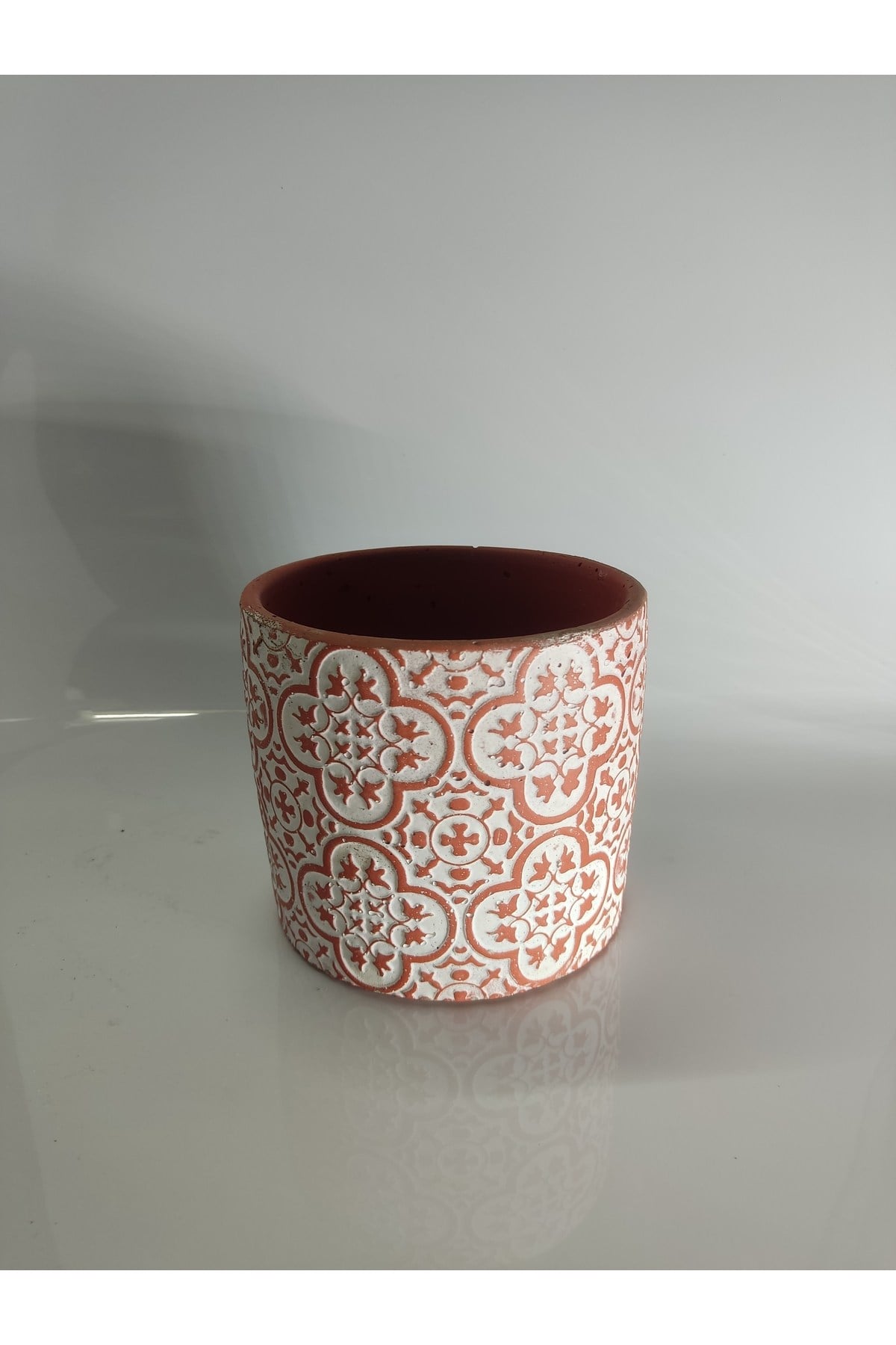 Yonca Desenlİ Beton saksı