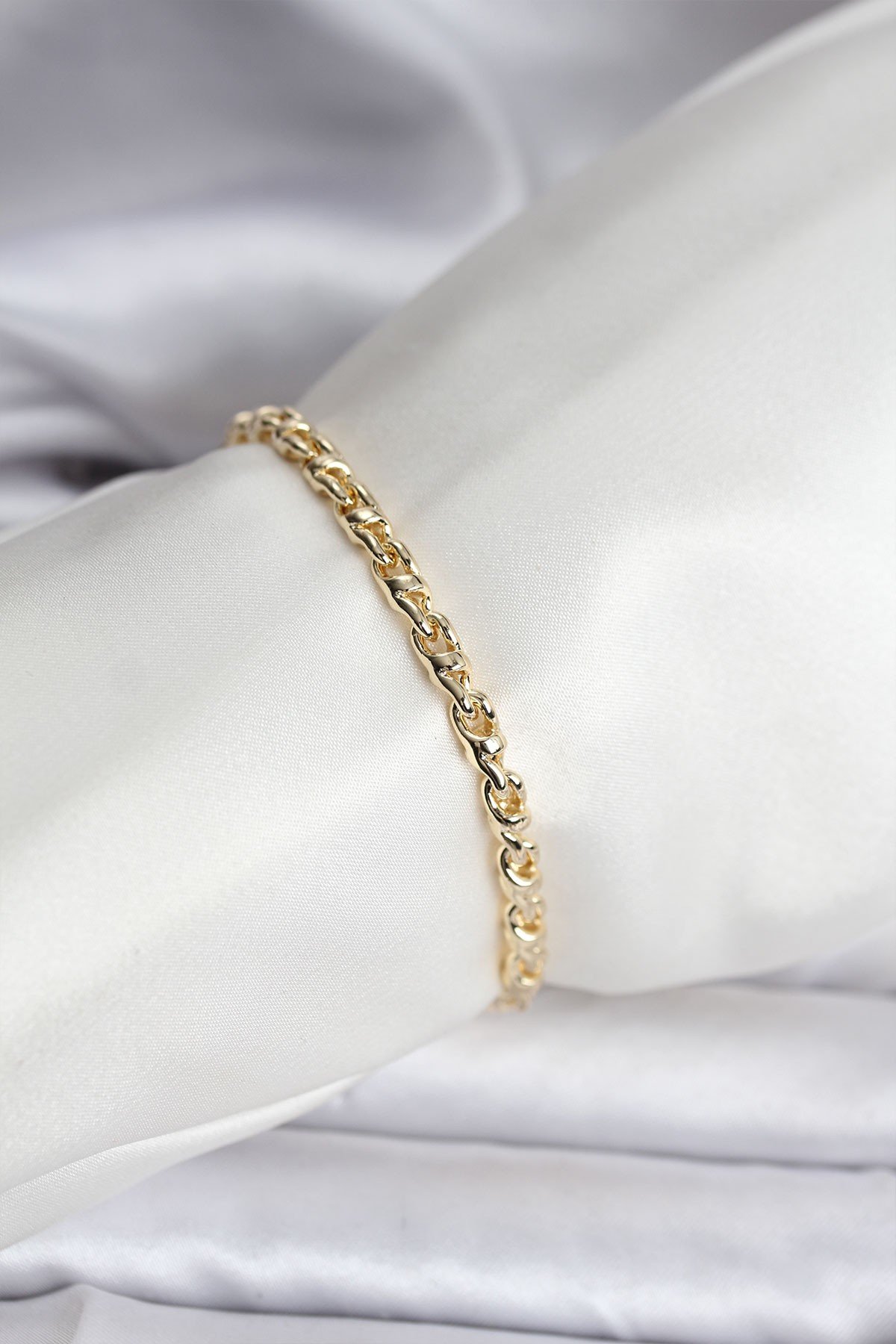 14K Gold Renk Kaplama Zincir Model Kadın CM Bileklik