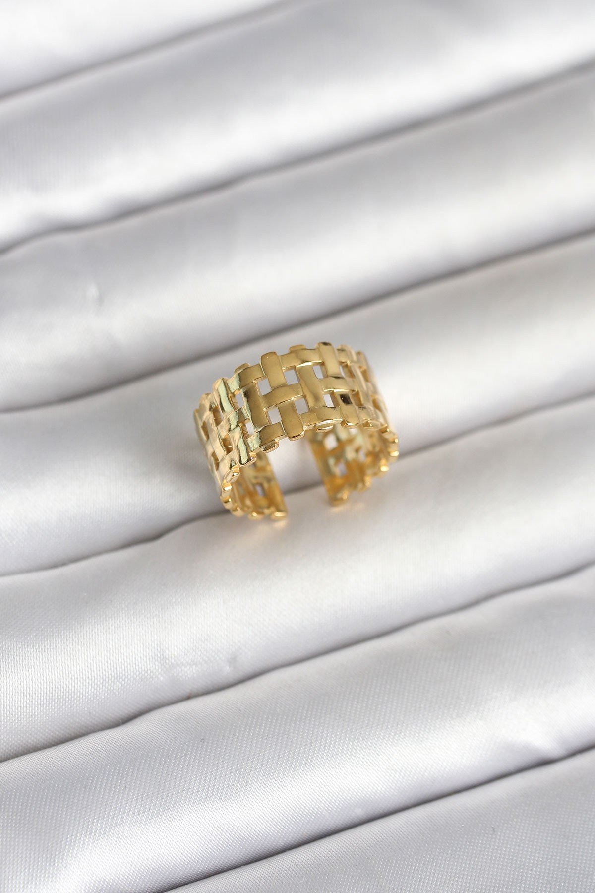 316L Çelik Gold Renk Hasır Model Kadın Yüzük