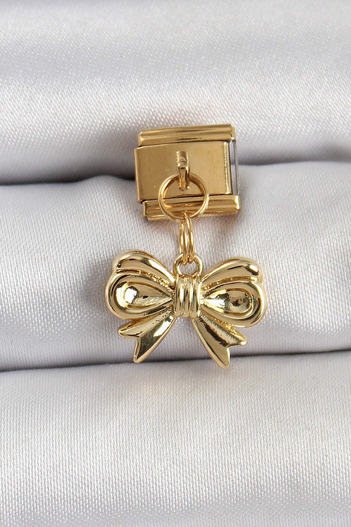 316L Çelik Sallantılı Fiyonk Model Gold Renk Nomination Charm