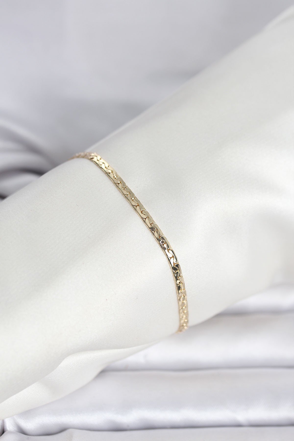 CM 14K Gold Renk Yassı Ezme Zincir Model Kadın Bileklik