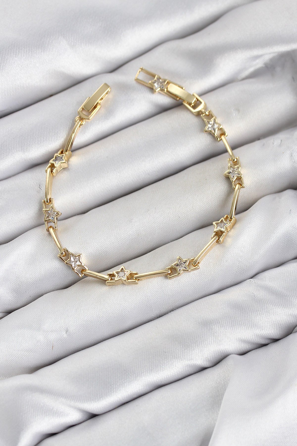 CM Gold Renk Yıldız Model Zirkon Taşlı Pirinç Kadın Bileklik