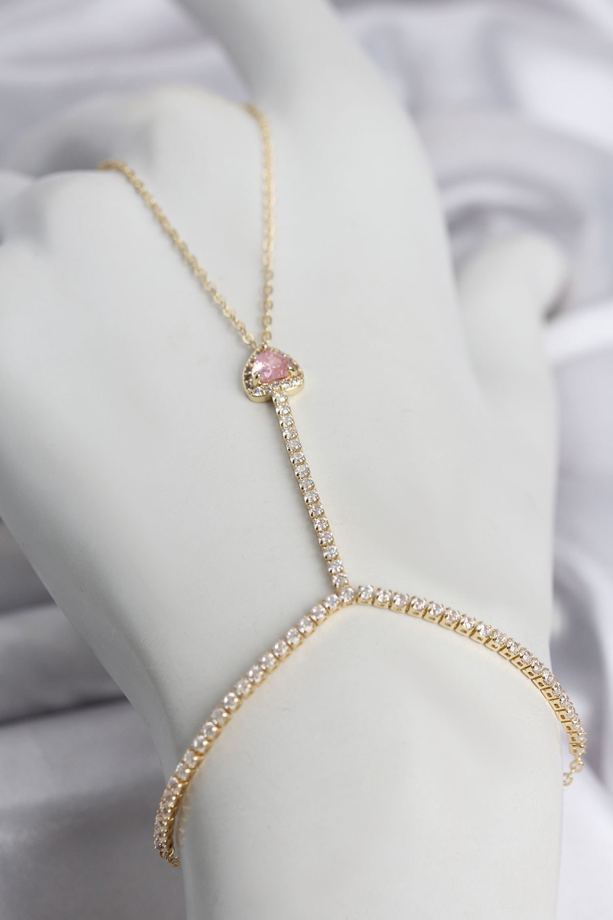 Gold Renk Pirinç Zirkon Taşlı Pembe Kalp Model Şahmeran