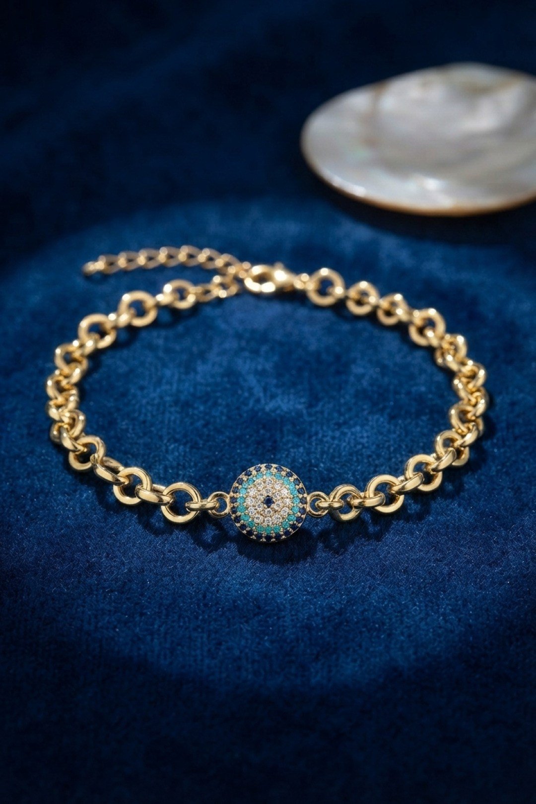 Gold Renk Zirkon Taşlı Nazar Model Pirinç Kadın Bileklik